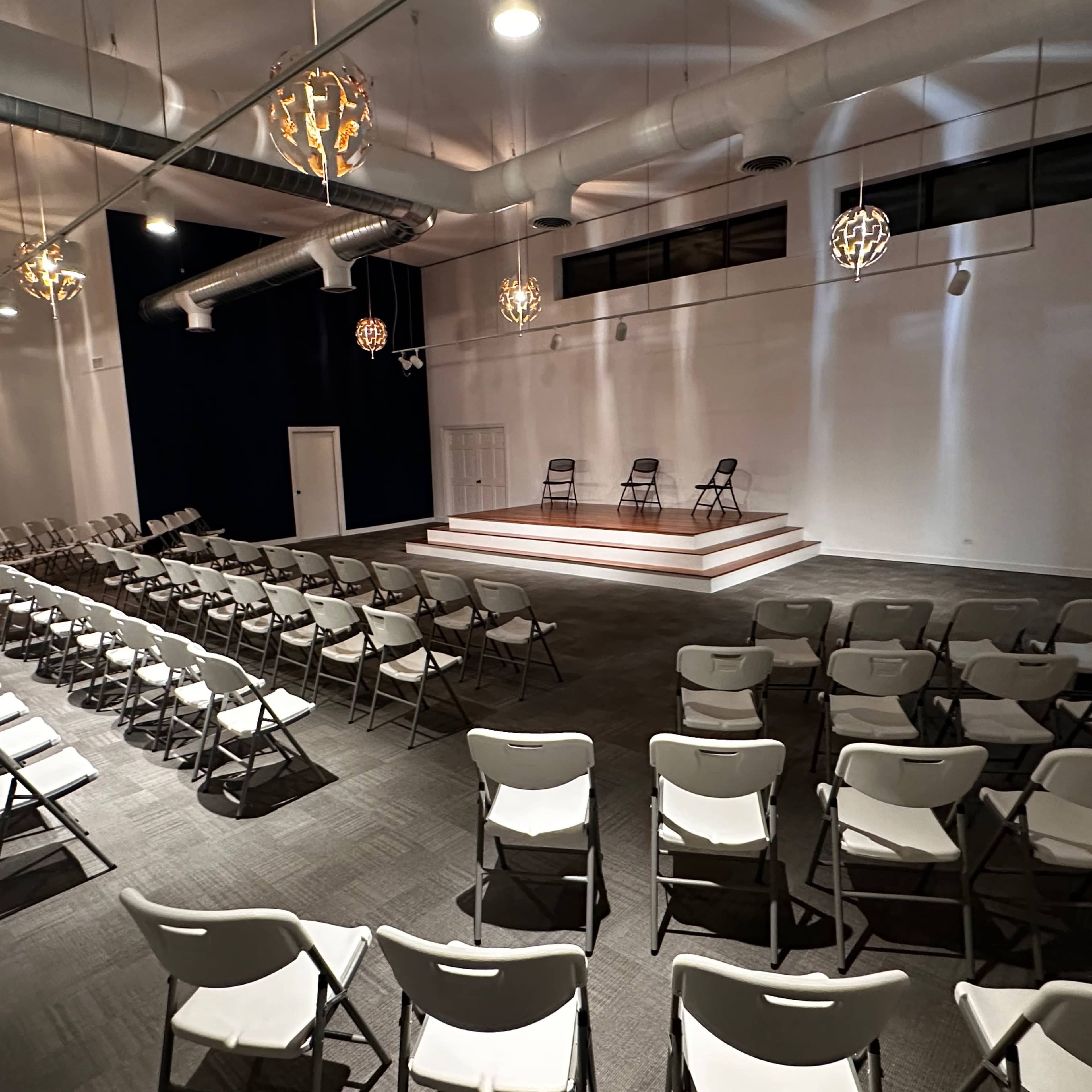 Big open room with stage in the suburbs Image in Addison Township, Addison, IL