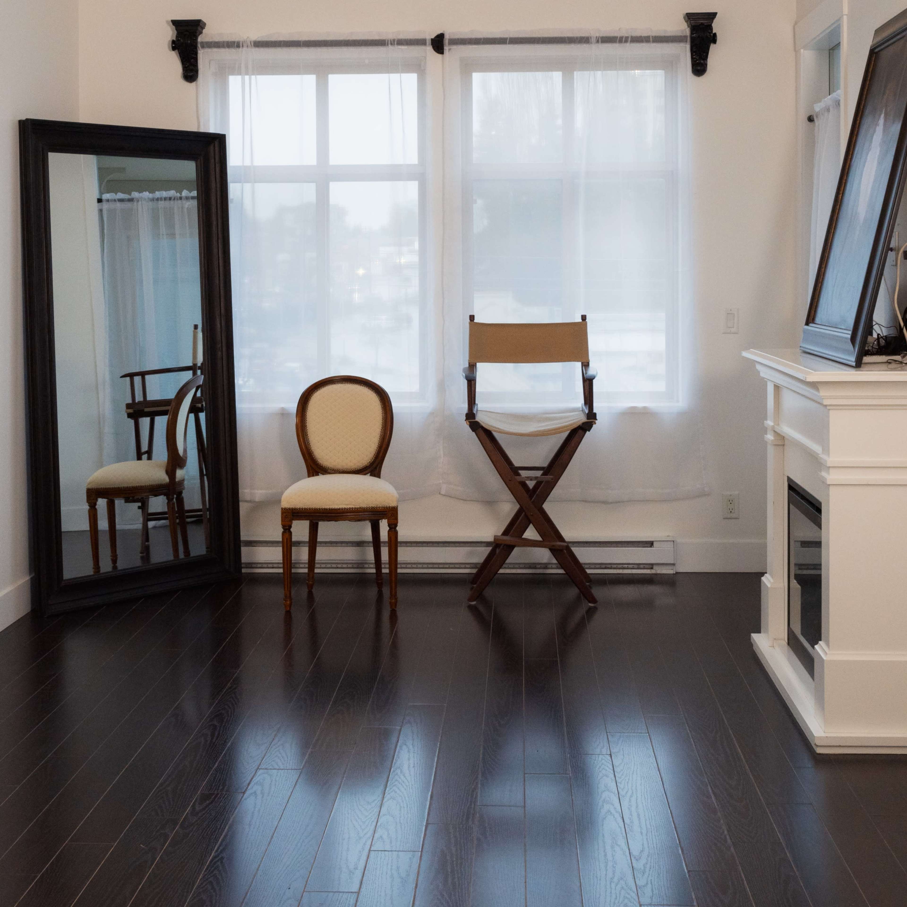 Charming downtown photography studio Image in Highway 11, Abbotsford, BC