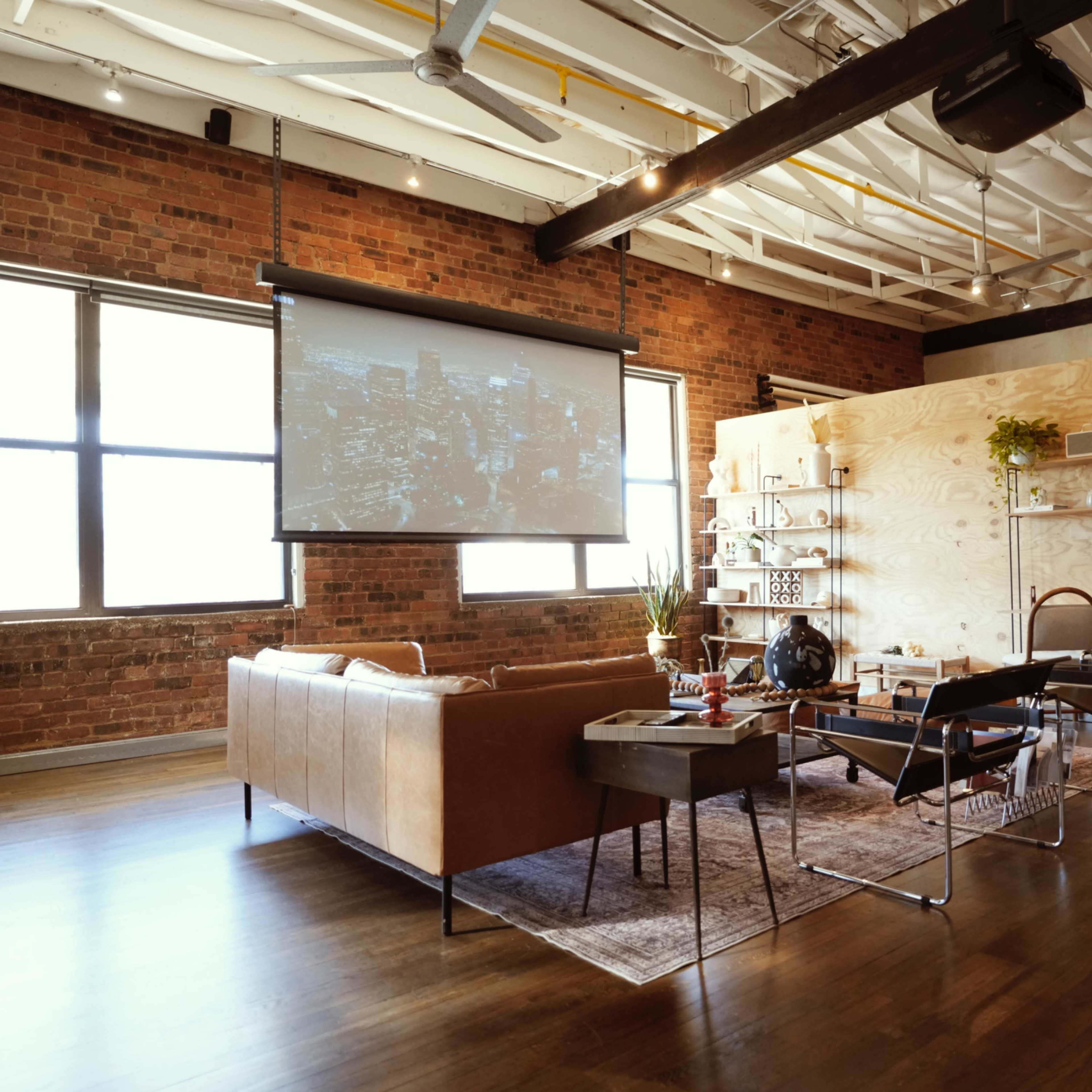 Sleek & Stylish Modern Studio Loft: A Sanctuary of Natural Light Image in Cedars, Dallas, TX