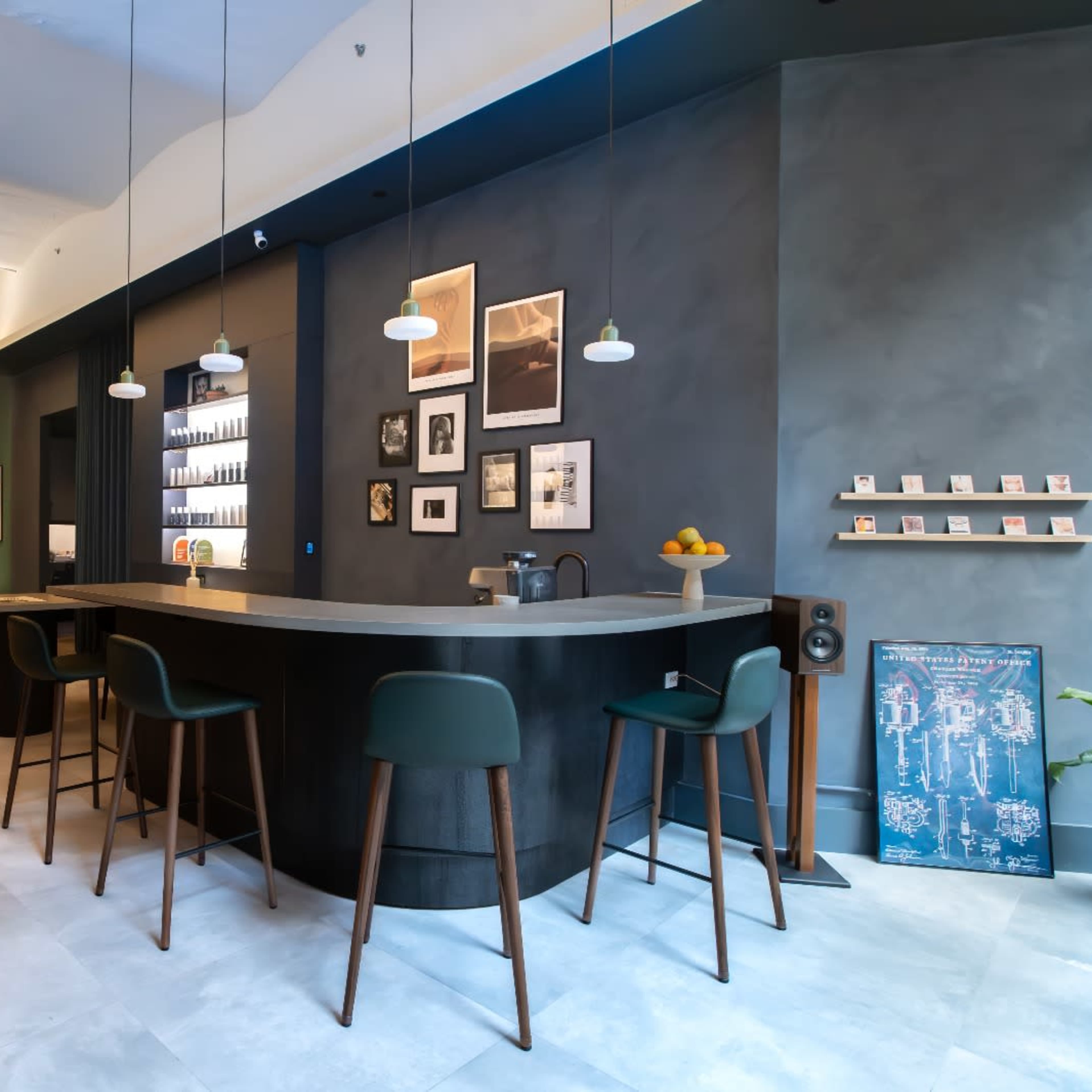 Wonderful chic Space including bar and lounge !! Image in Midtown Manhattan, New York, NY