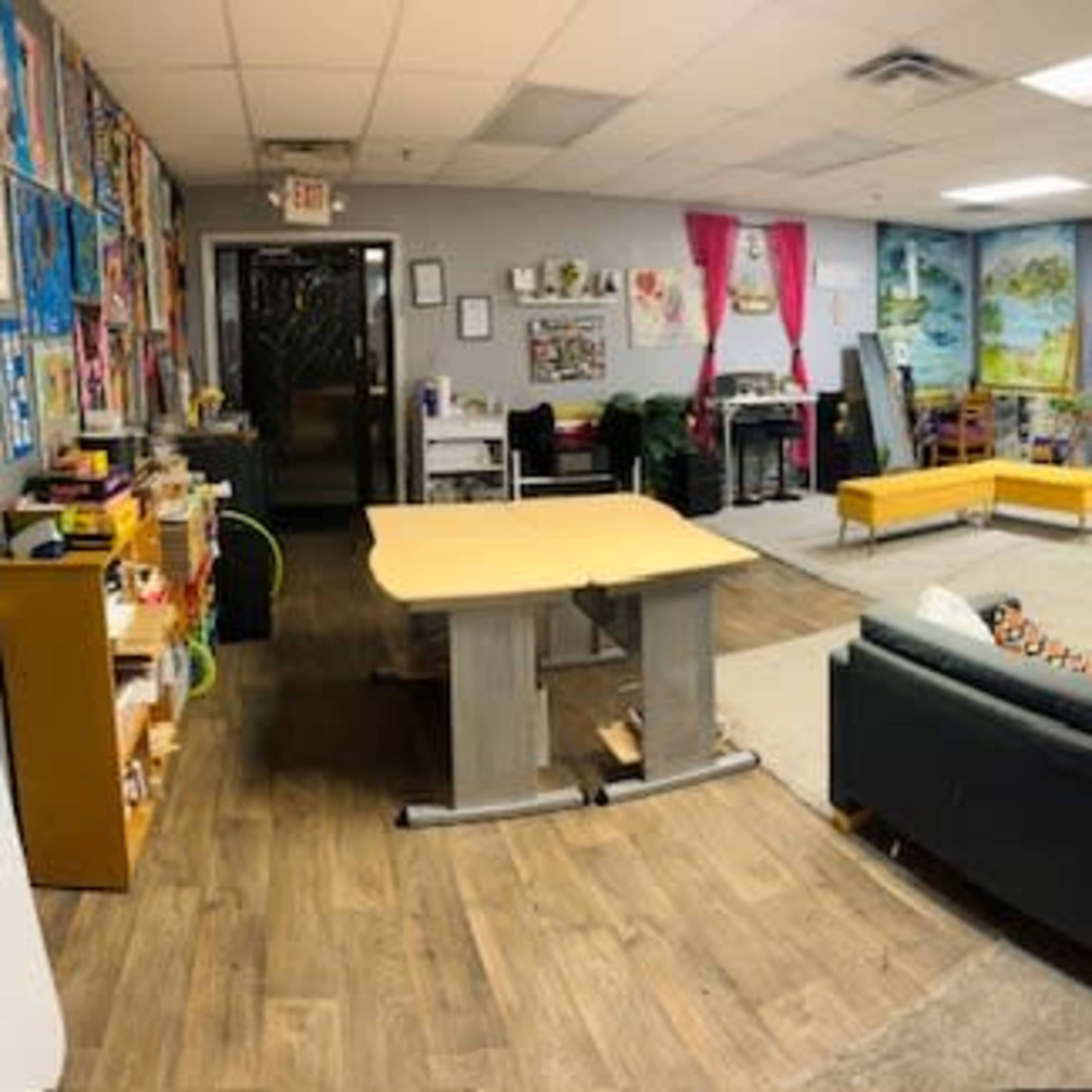 Metro Atlanta Studio with Eccentric Feel Image in Riverdale, Riverdale, GA