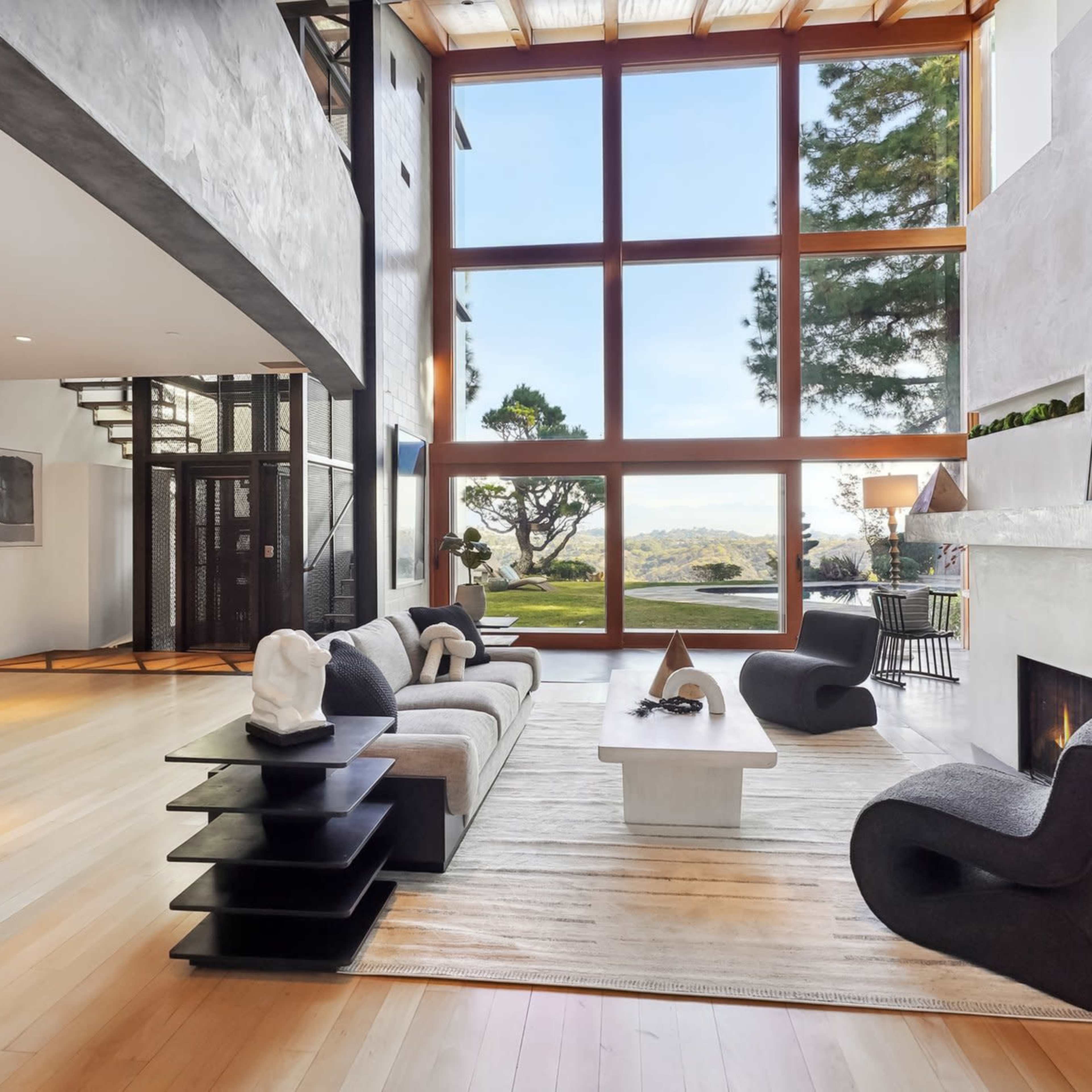 Los Angeles Mansion, Modern,  Lake view with pool Image in Bel Air, Los Angeles, CA