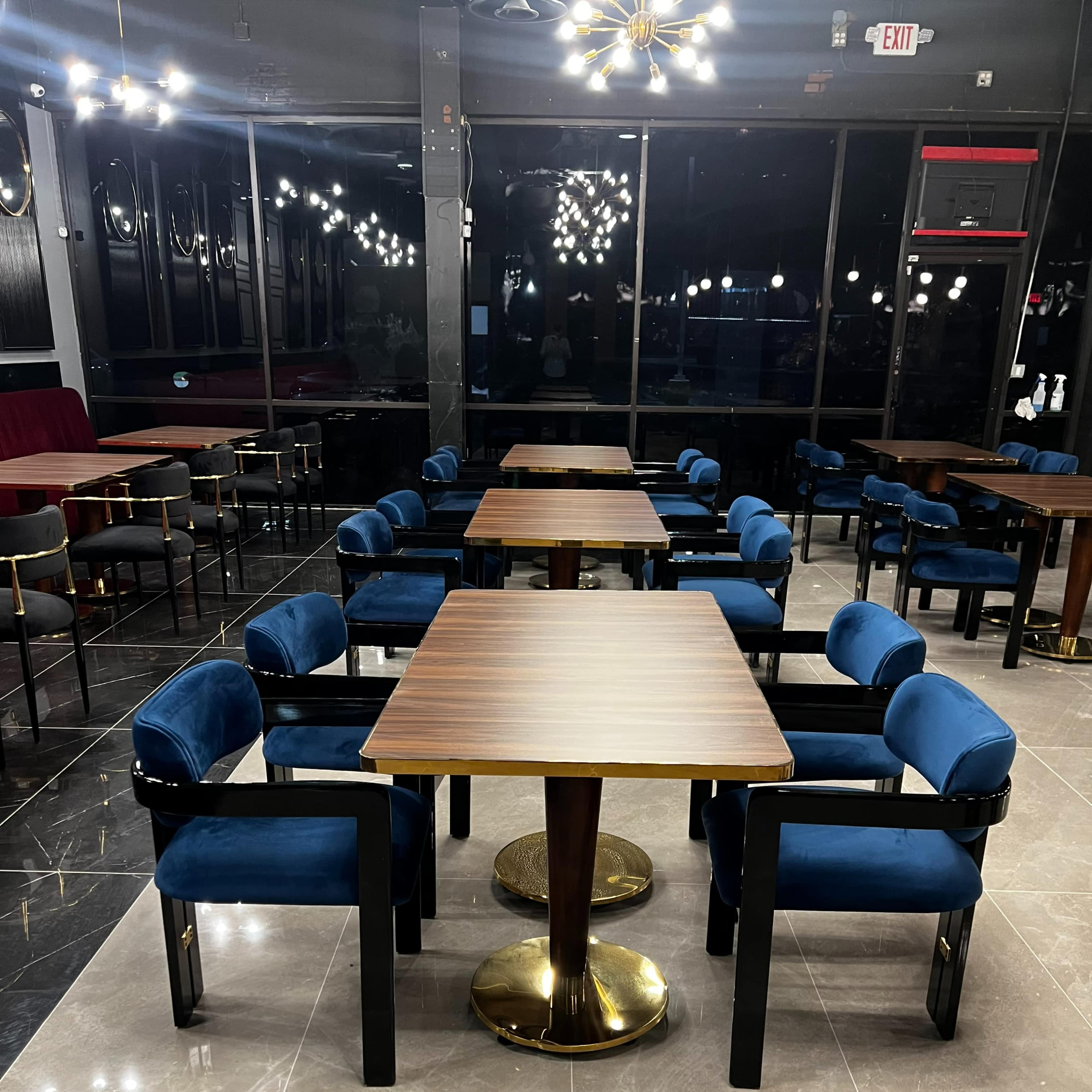 Luxe Restaurant & Bar Image in Eldridge / West Oaks, Houston, TX