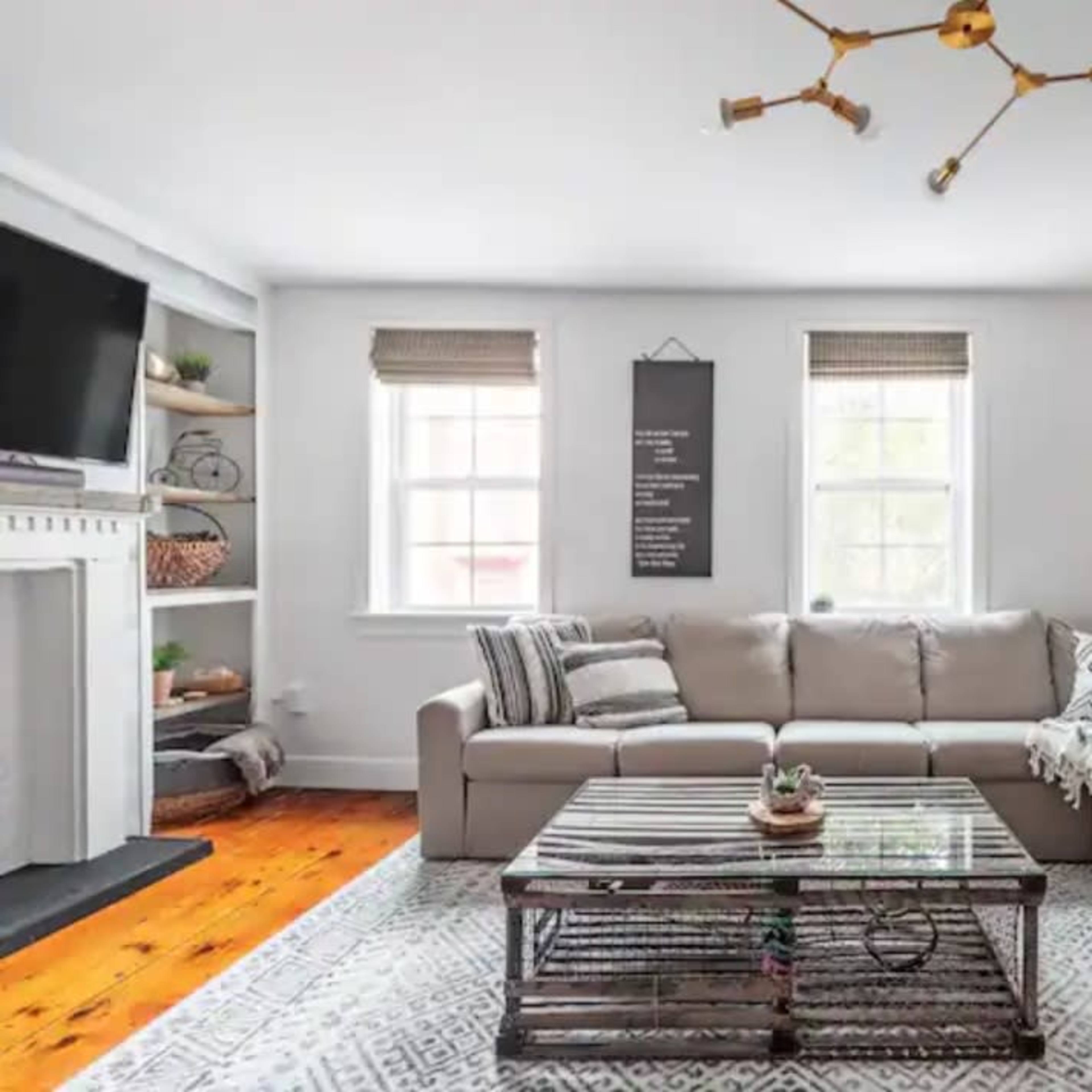A Magnificent Designer Home Image in Troy, Troy, NY