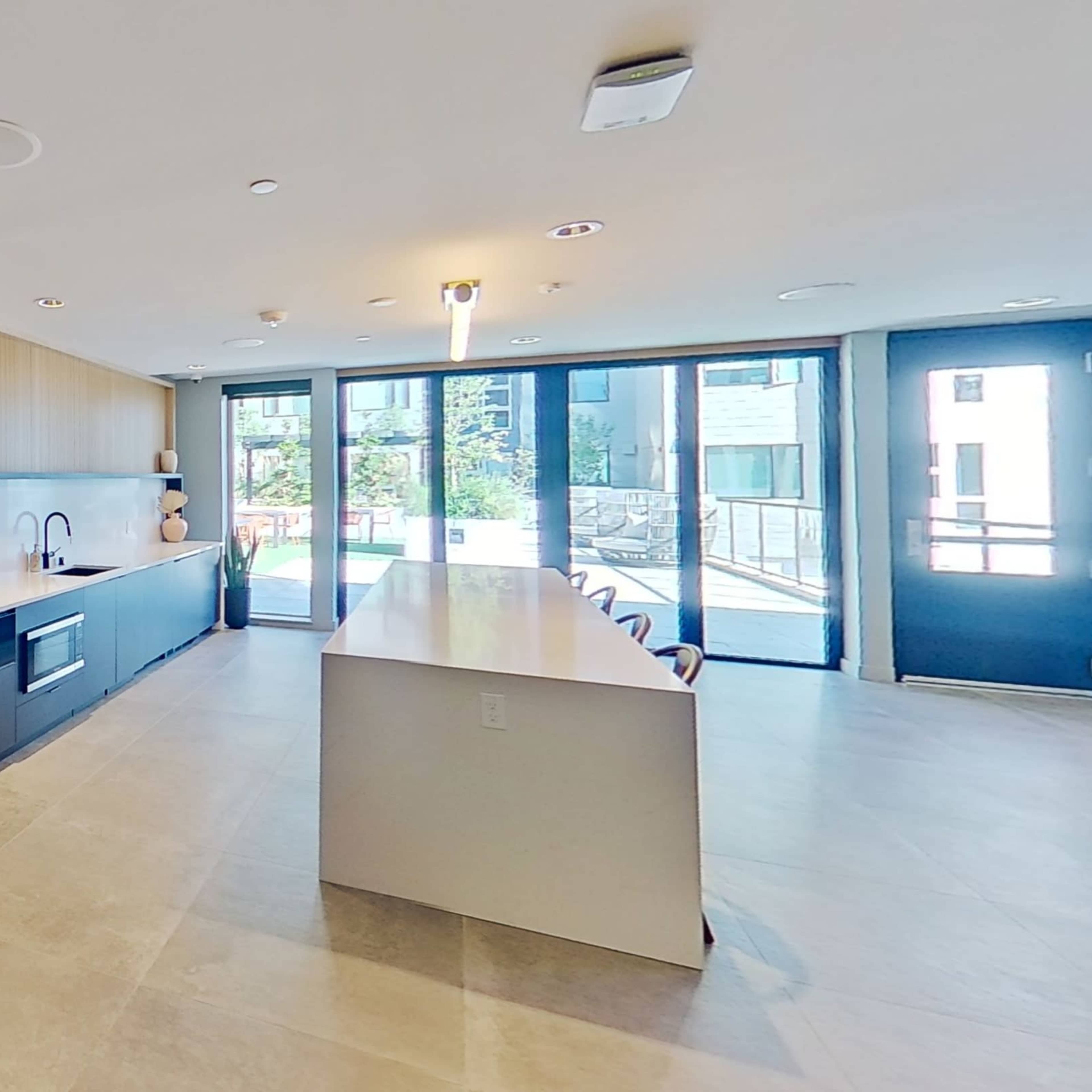 Modern Lounge located in Redmond! Image in Overlake, Redmond, WA