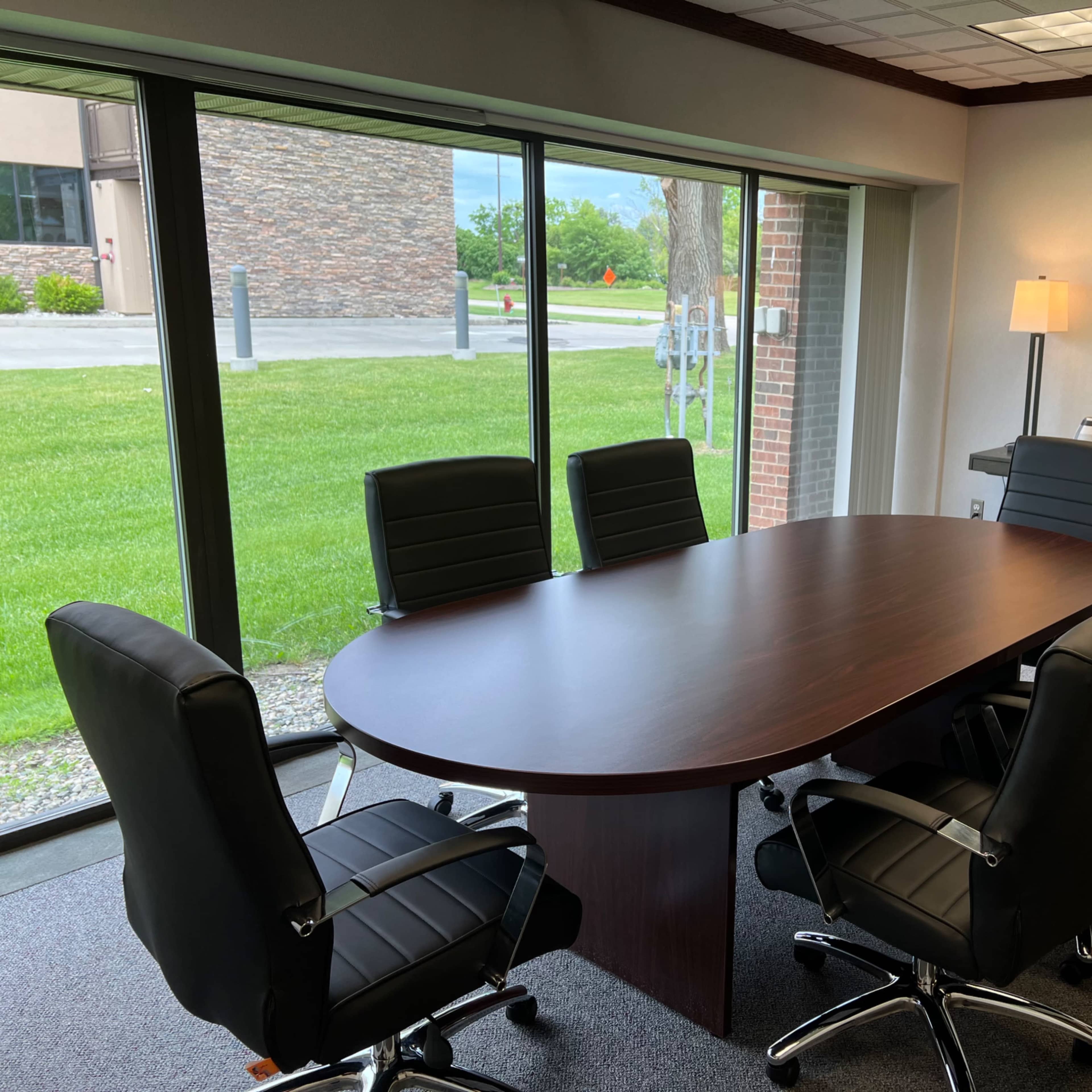Spacious Meeting Room for 6 w/ TV & Large Windows Image in , Troy, MI