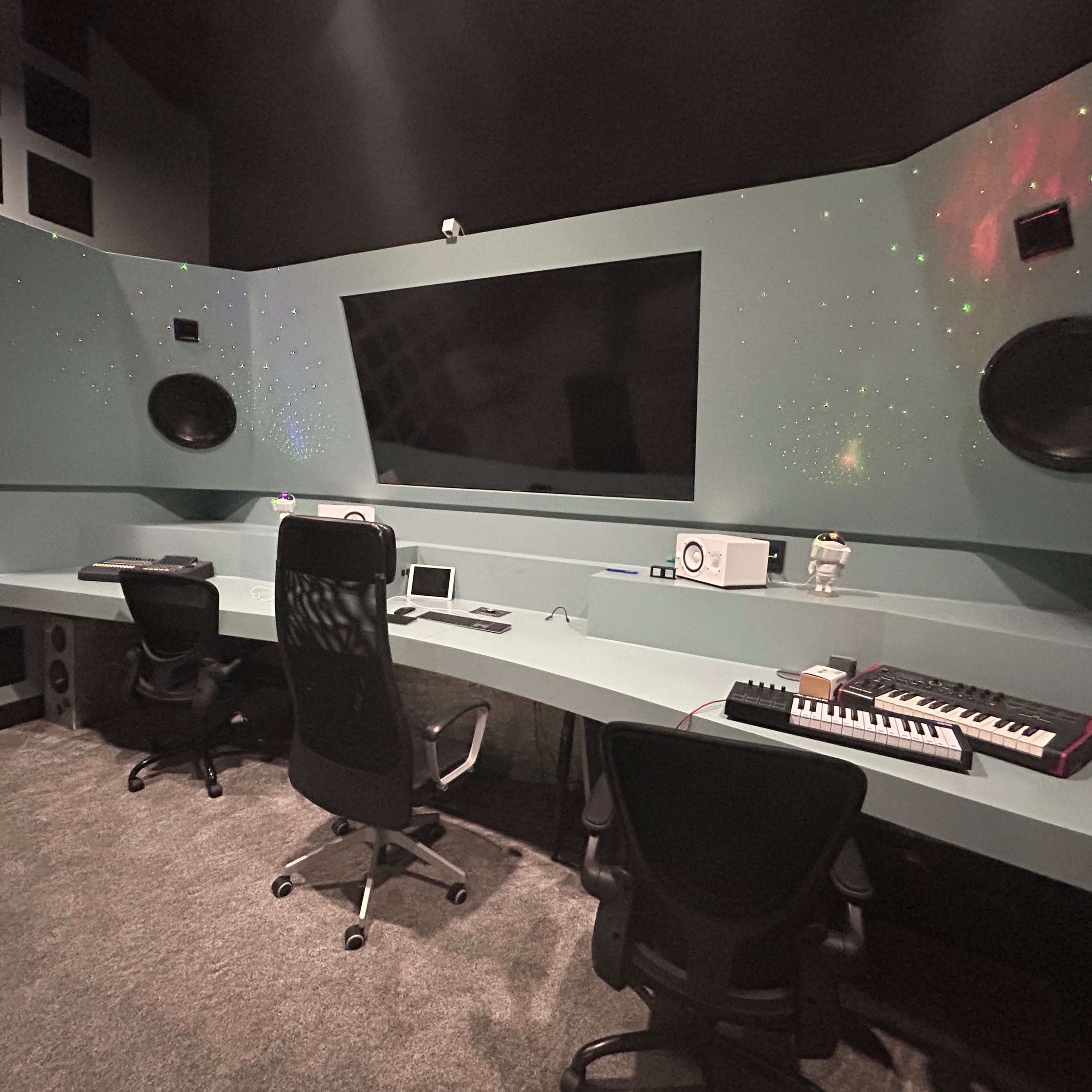 Memorial City Modern Music Recording Studio Image in Spring Branch West, Houston, TX