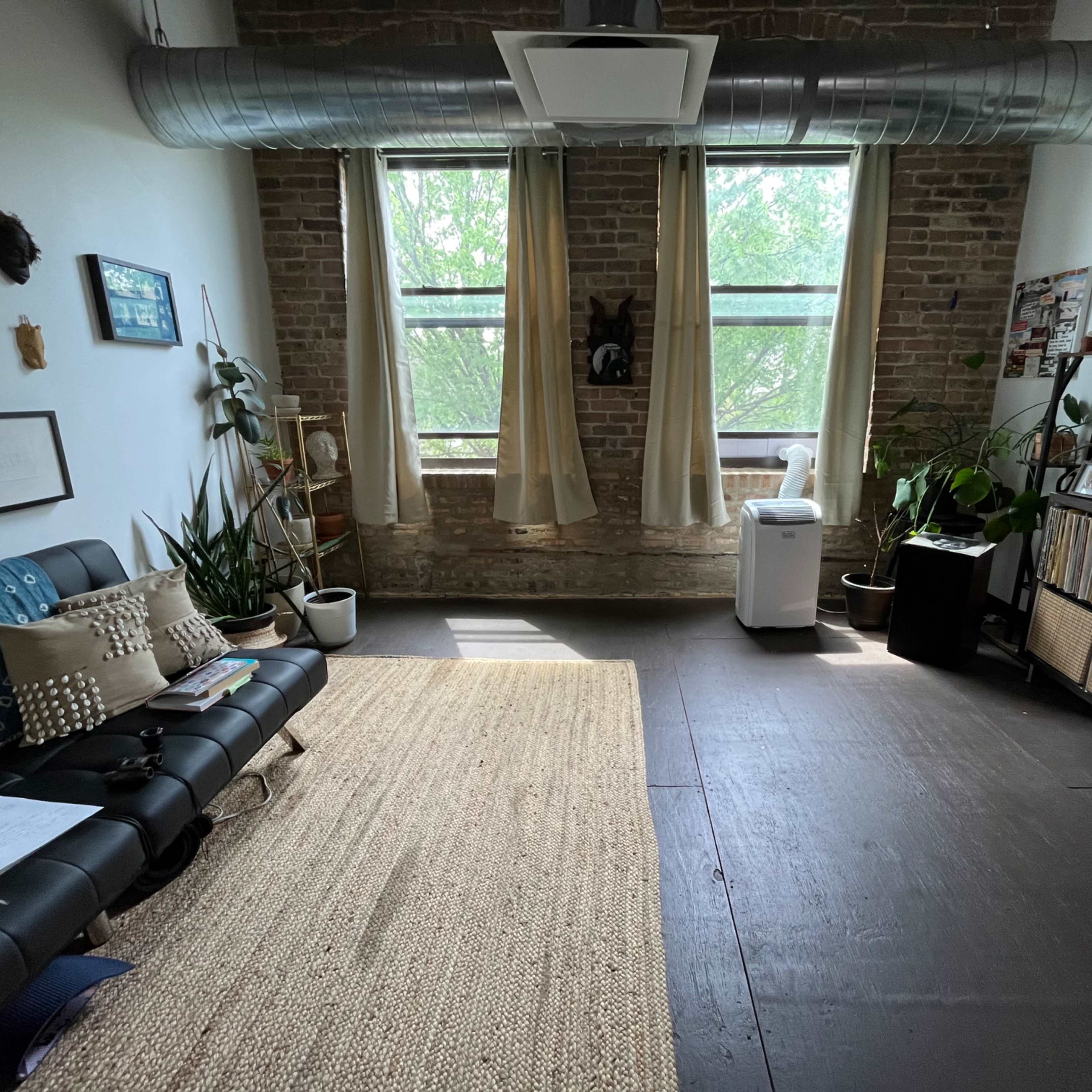 Westside Studio Loft, Great for Creatives Image in Austin, Chicago, IL