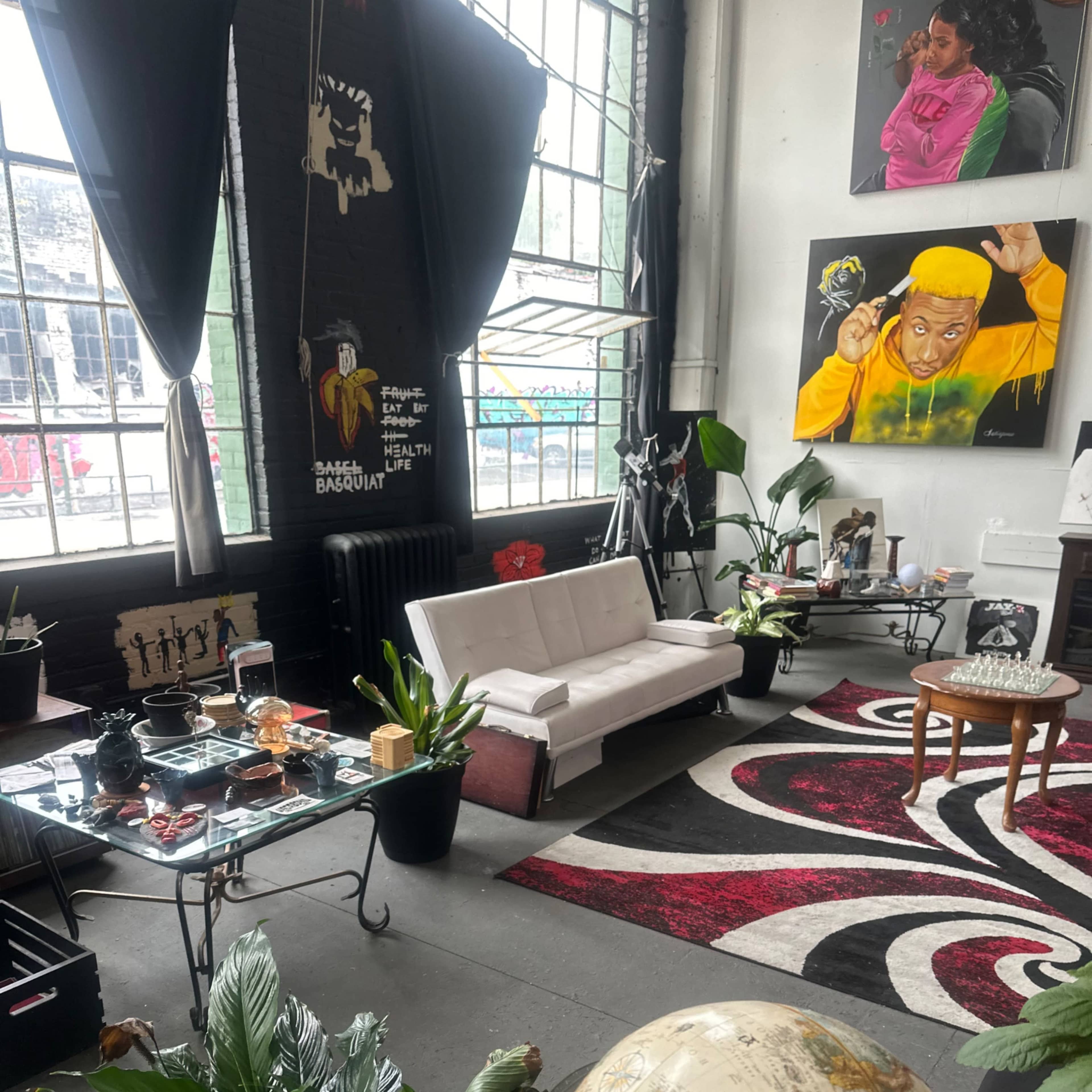 Downtown Urban Studio Gallery with Lounge Vibes Image in Springfield, Dayton, OH