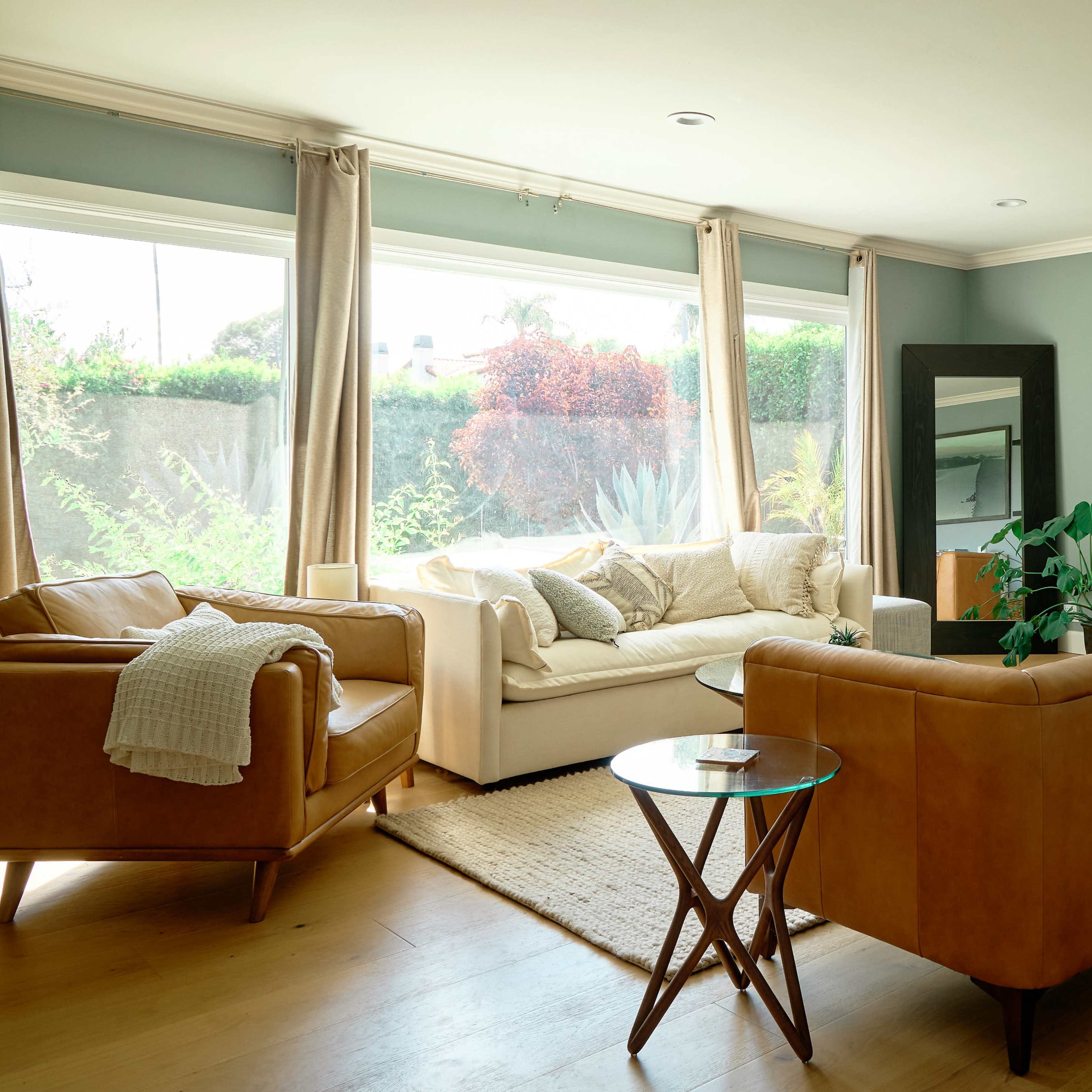 Centrally Located Mar Vista House with Views Image in Mar Vista, Los Angeles, CA