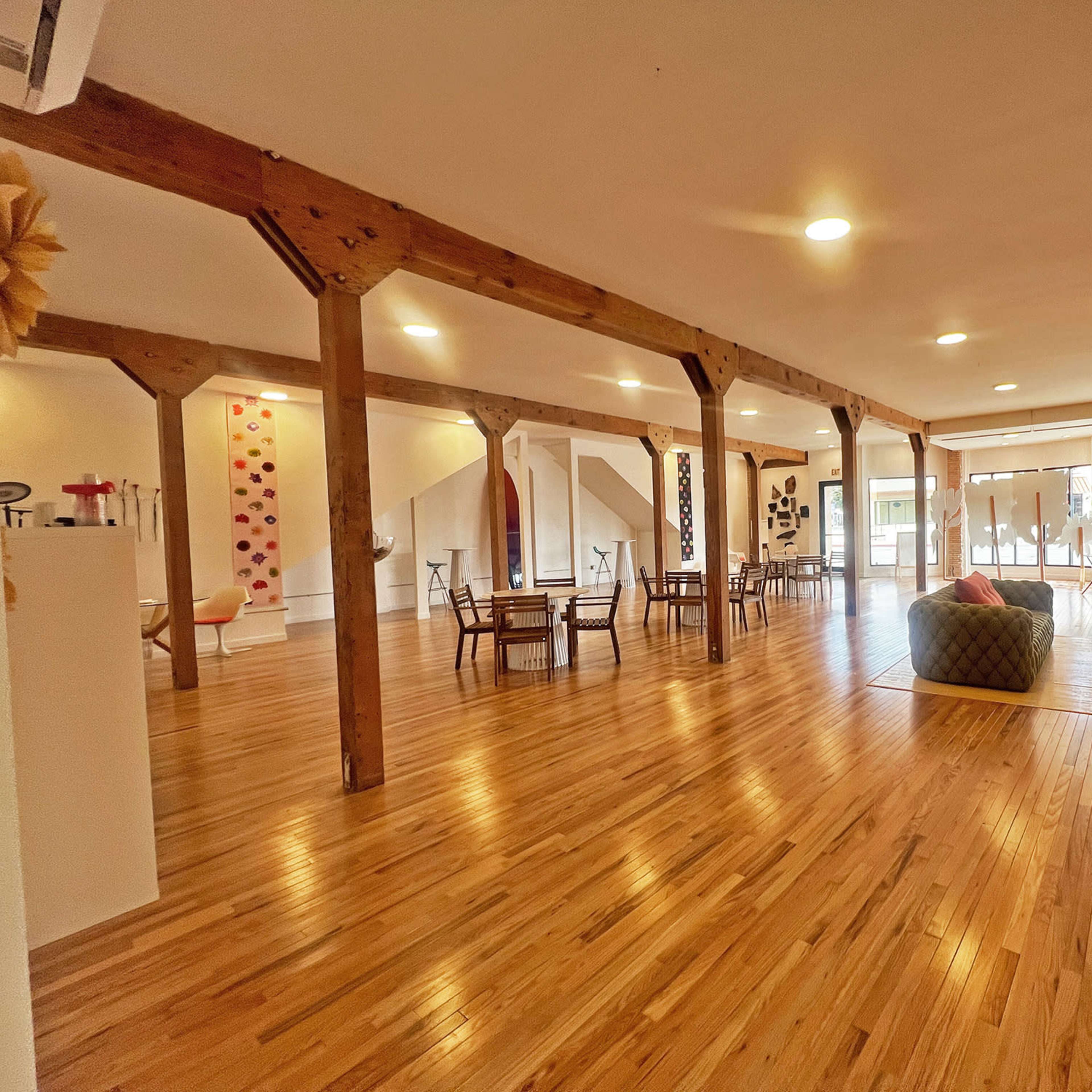 Vintage Charm meets Modern Versatility Image in Ventura, Ventura, CA