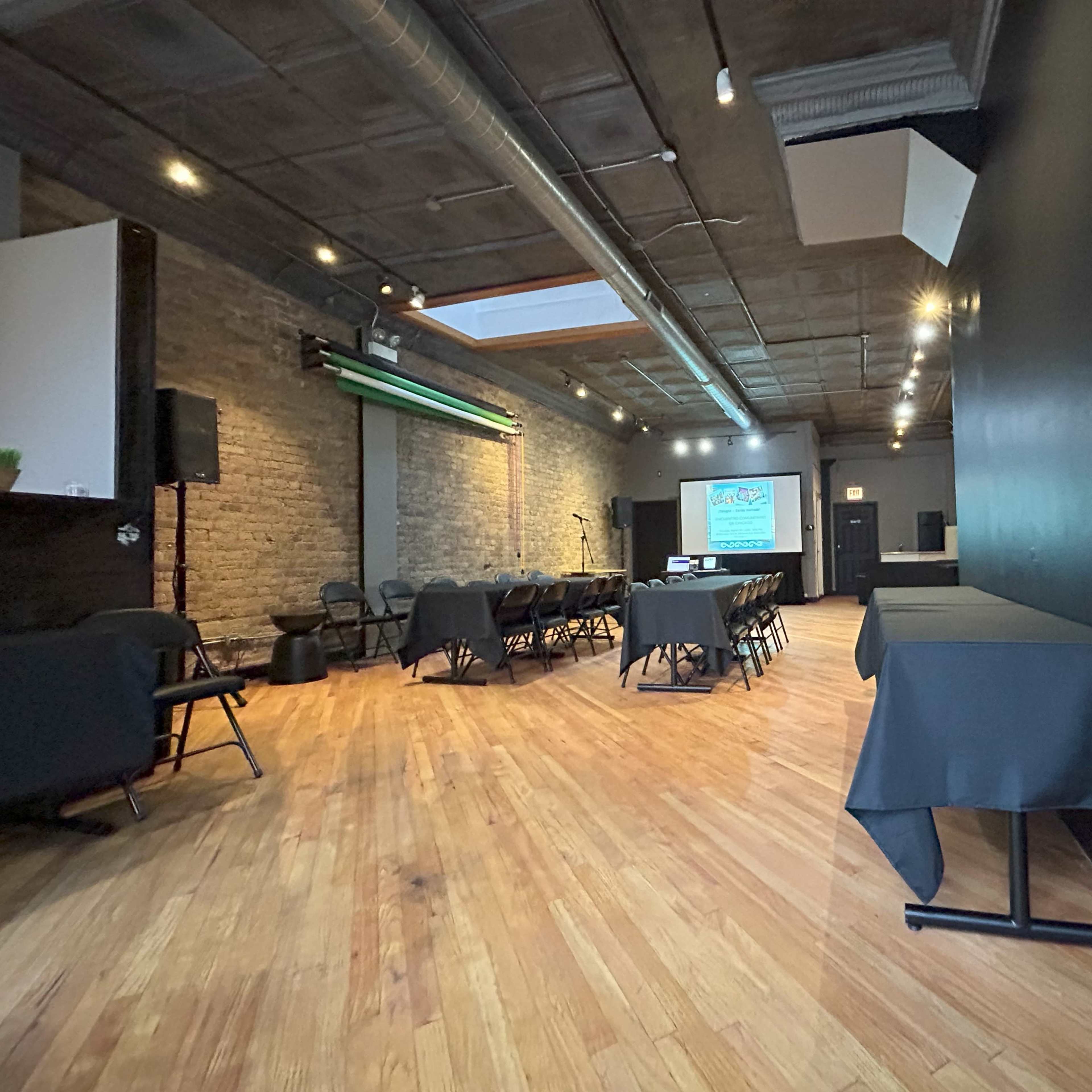 Storefront Event Space with Skylight Image in West Town, Chicago, IL