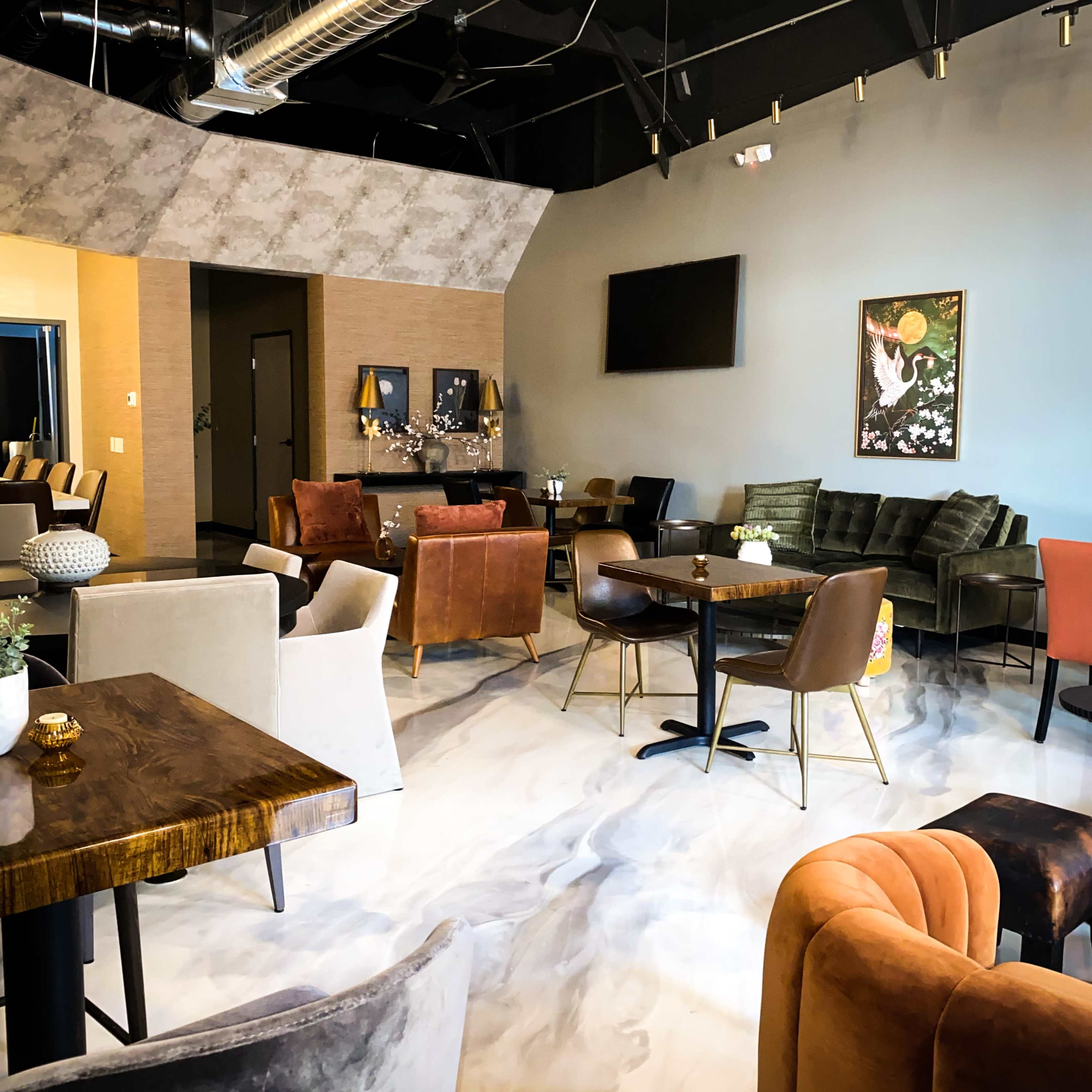 Elegant Lounge with Private Courtyard Image in Fullerton, Fullerton, CA