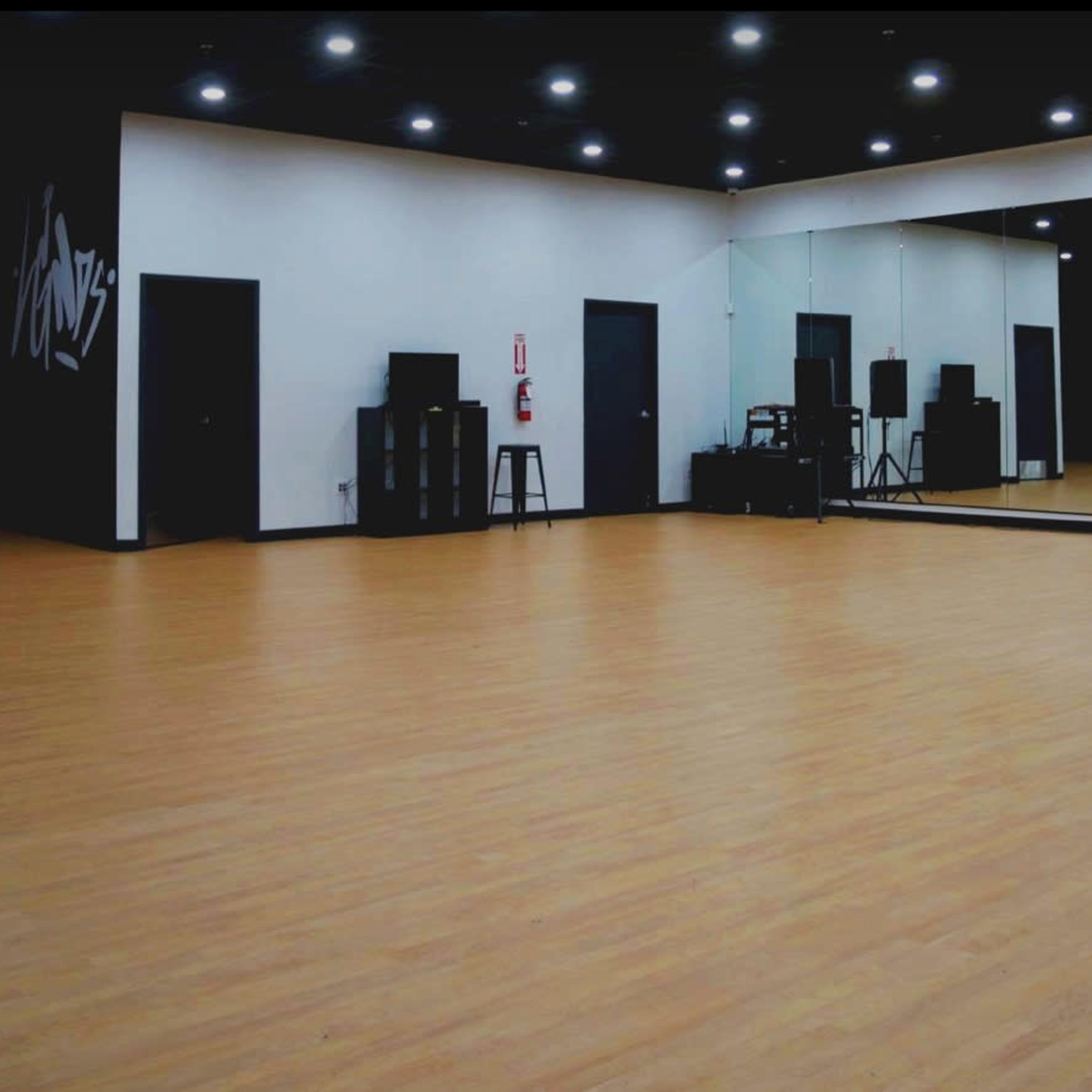 Modern Studio - Dance / Fitness / Events / Rehearsals Image in Hercules, Hercules, CA