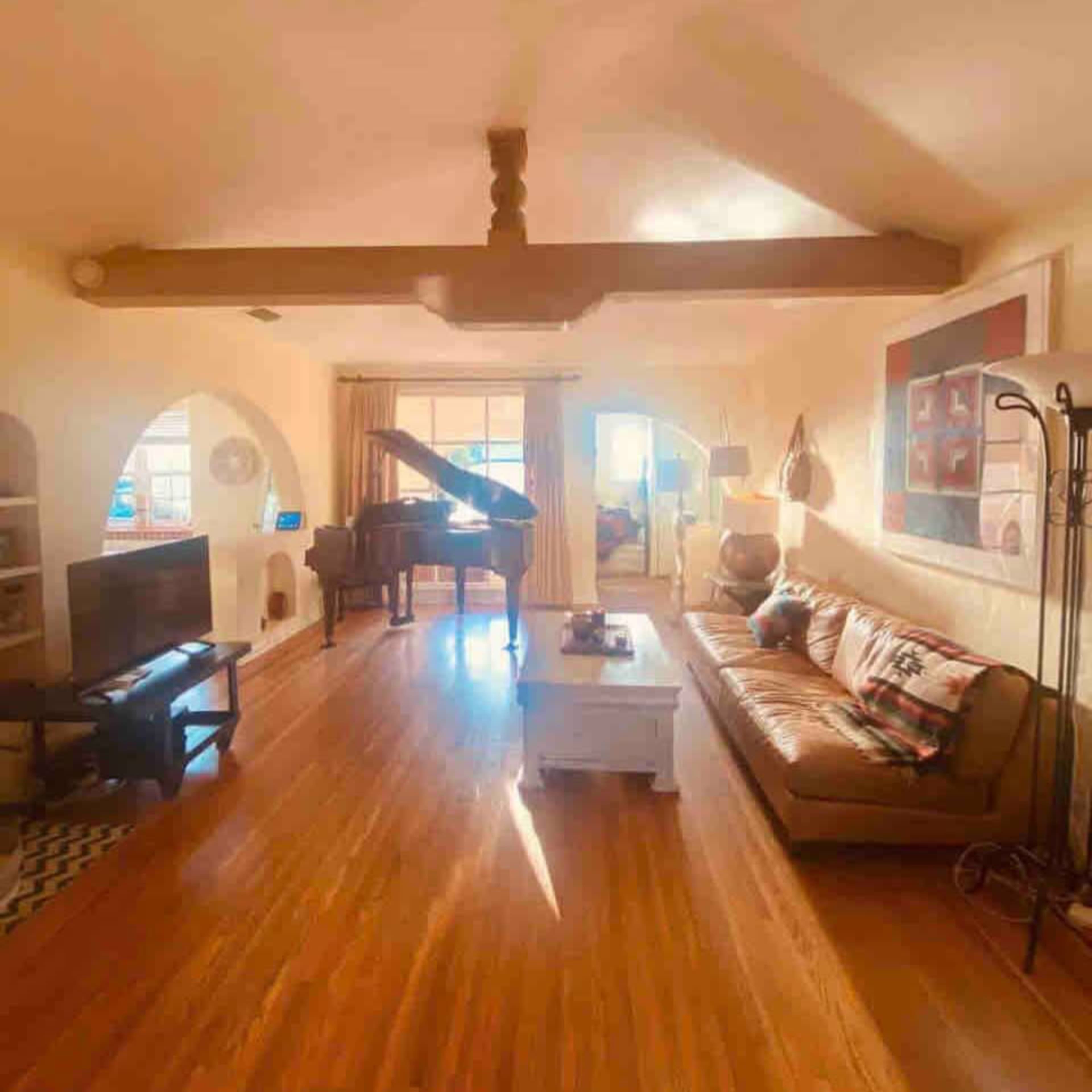 Mid Century Modern 3bedrm Home with Grand Piano Image in Central LA, Los Angeles, CA