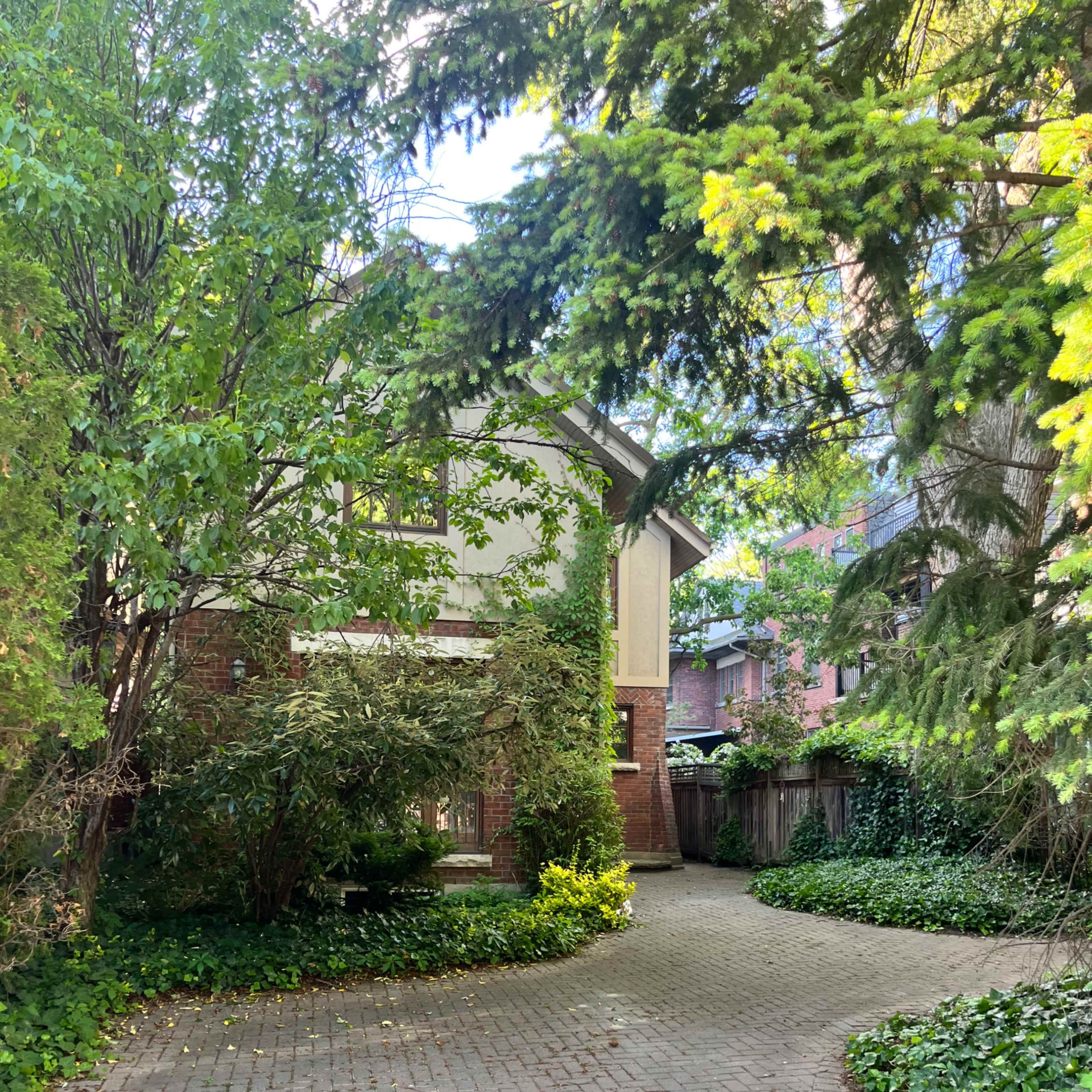 Lower Annex/Yorkville House Image in Annex, Toronto, ON