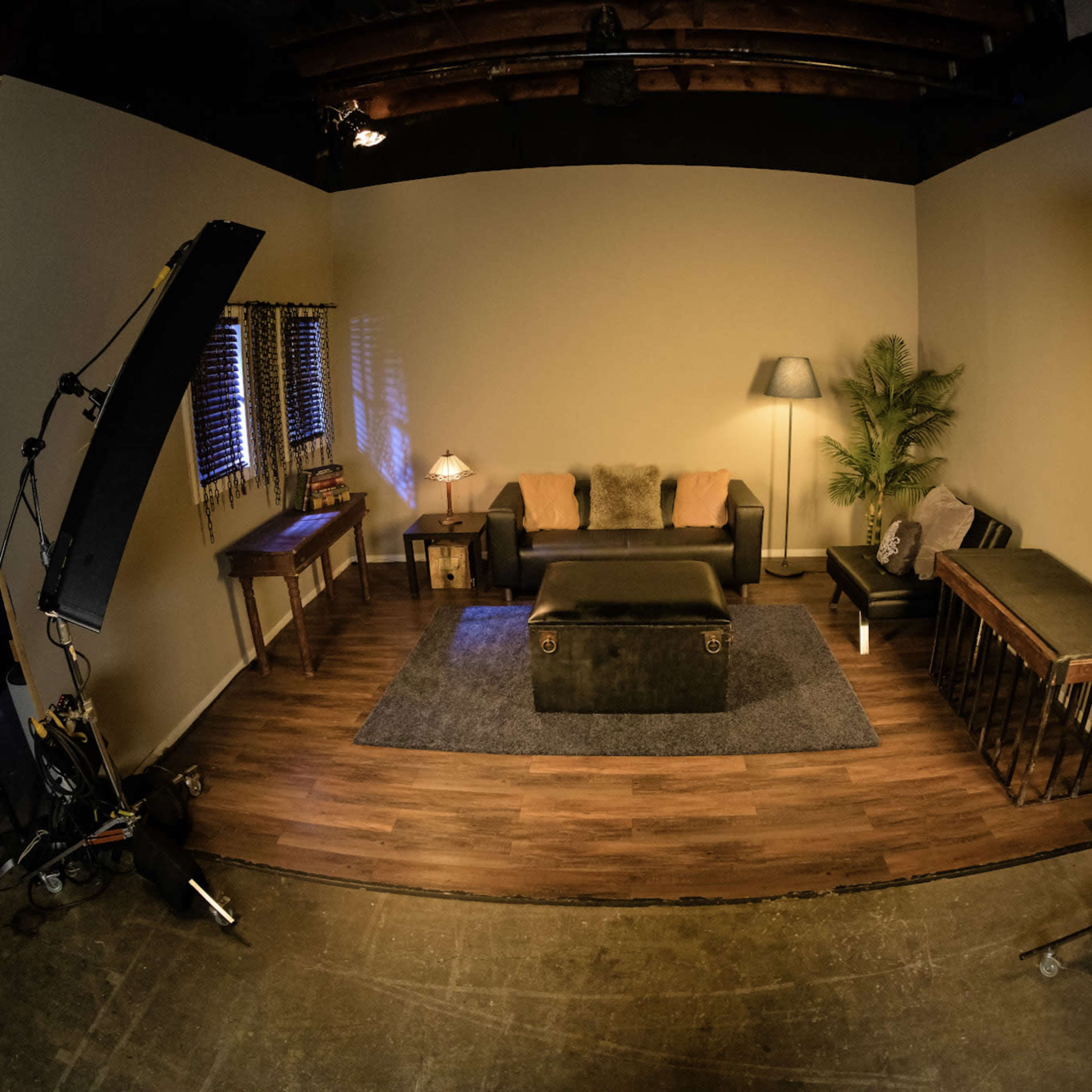 Large Multi-Use Photo and Video Studio Image in Fruitvale, Oakland, CA