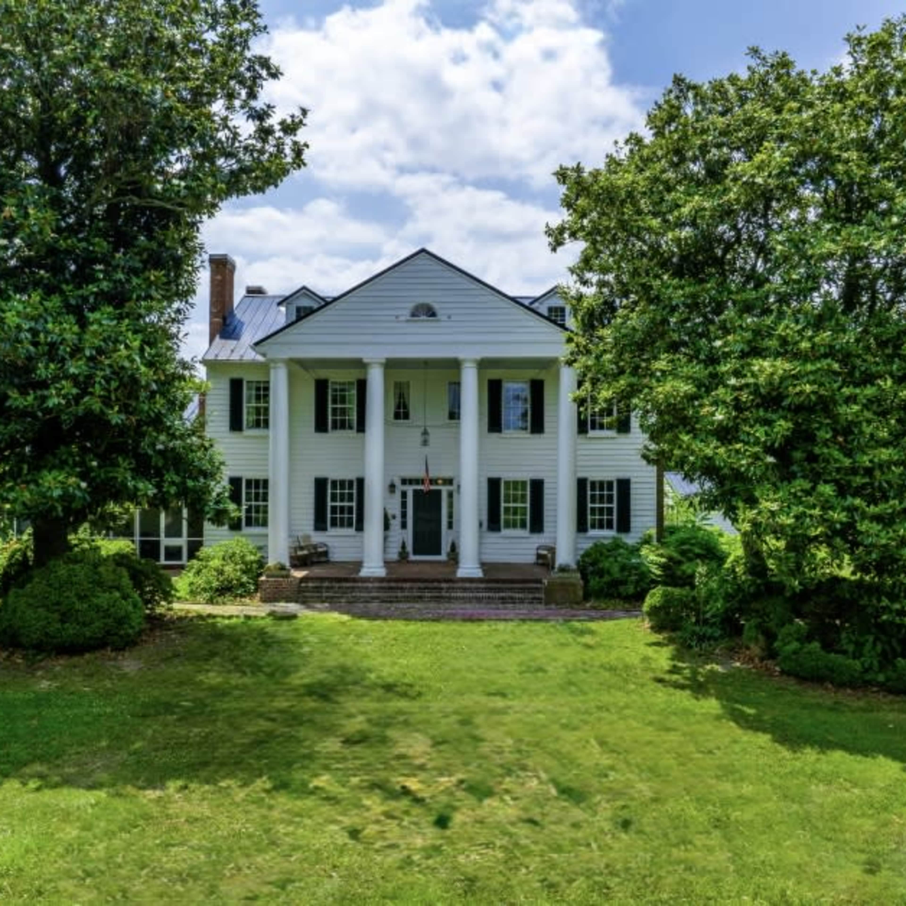 Hampton Manor Image in , Owings, MD