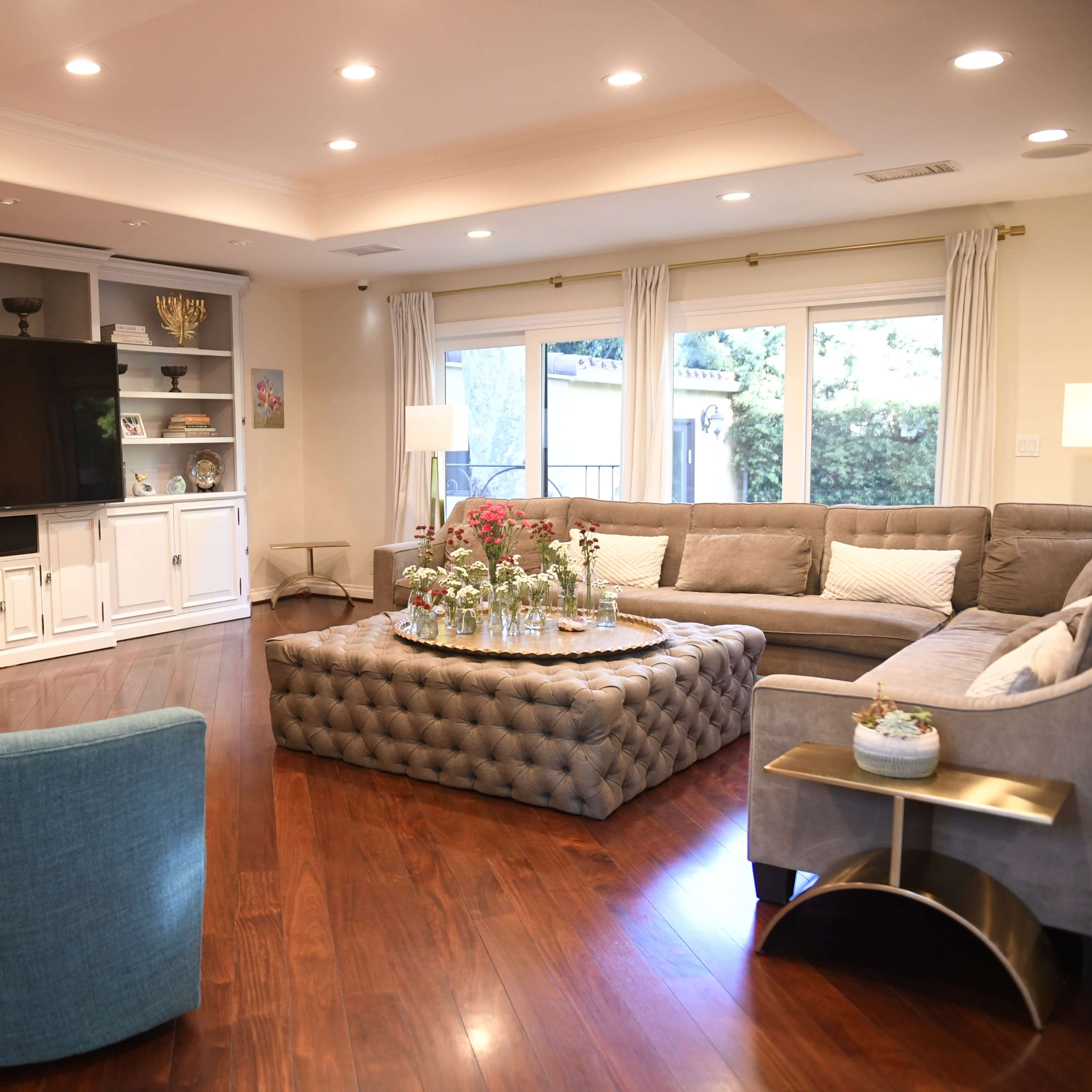 A Private Spanish-Style Haven for Film, Photoshoots, and Creative Productions Image in Encino, Los Angeles, CA