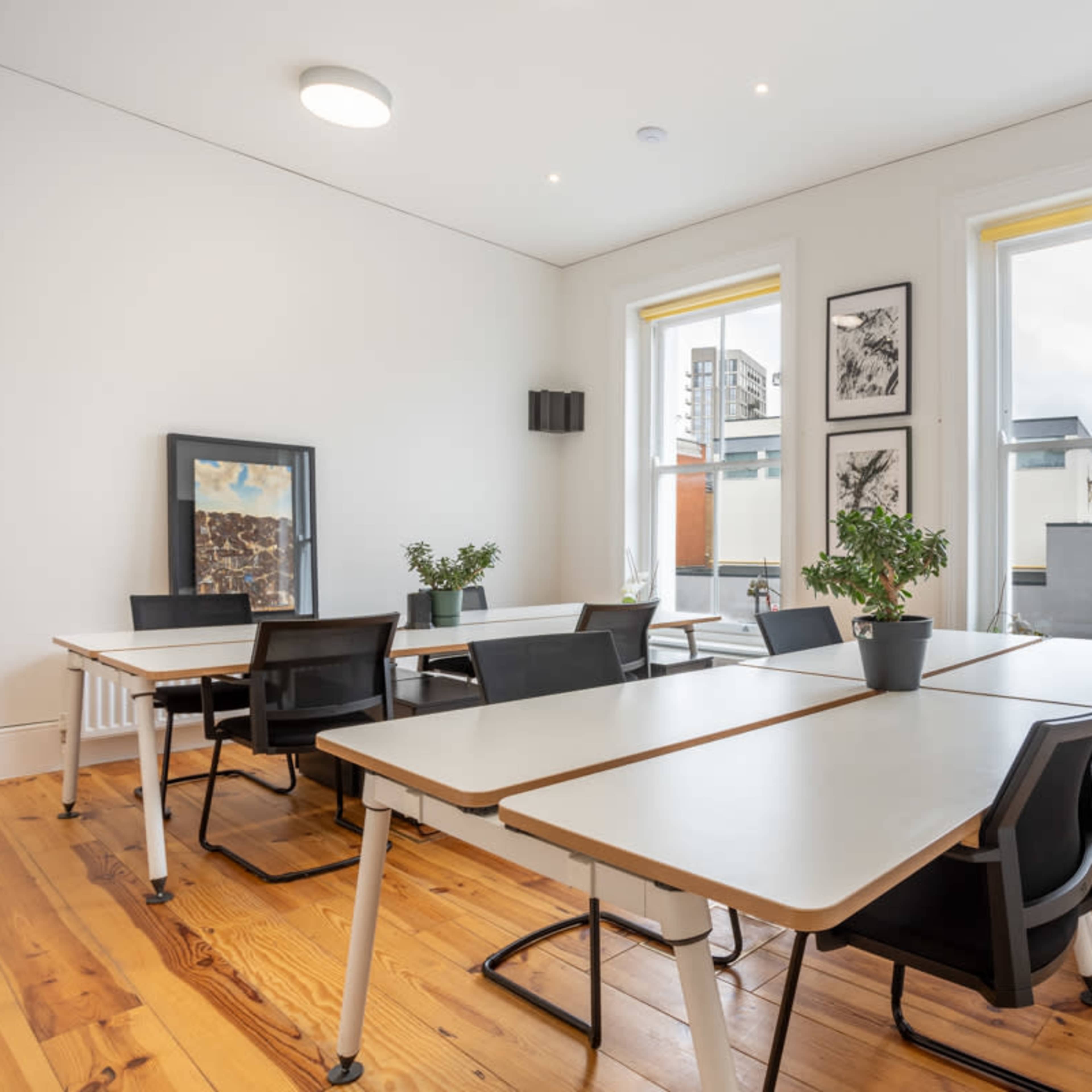 The Sun Room: Ultimate Collaborative Meeting Space Image in Maida Hill, London, England