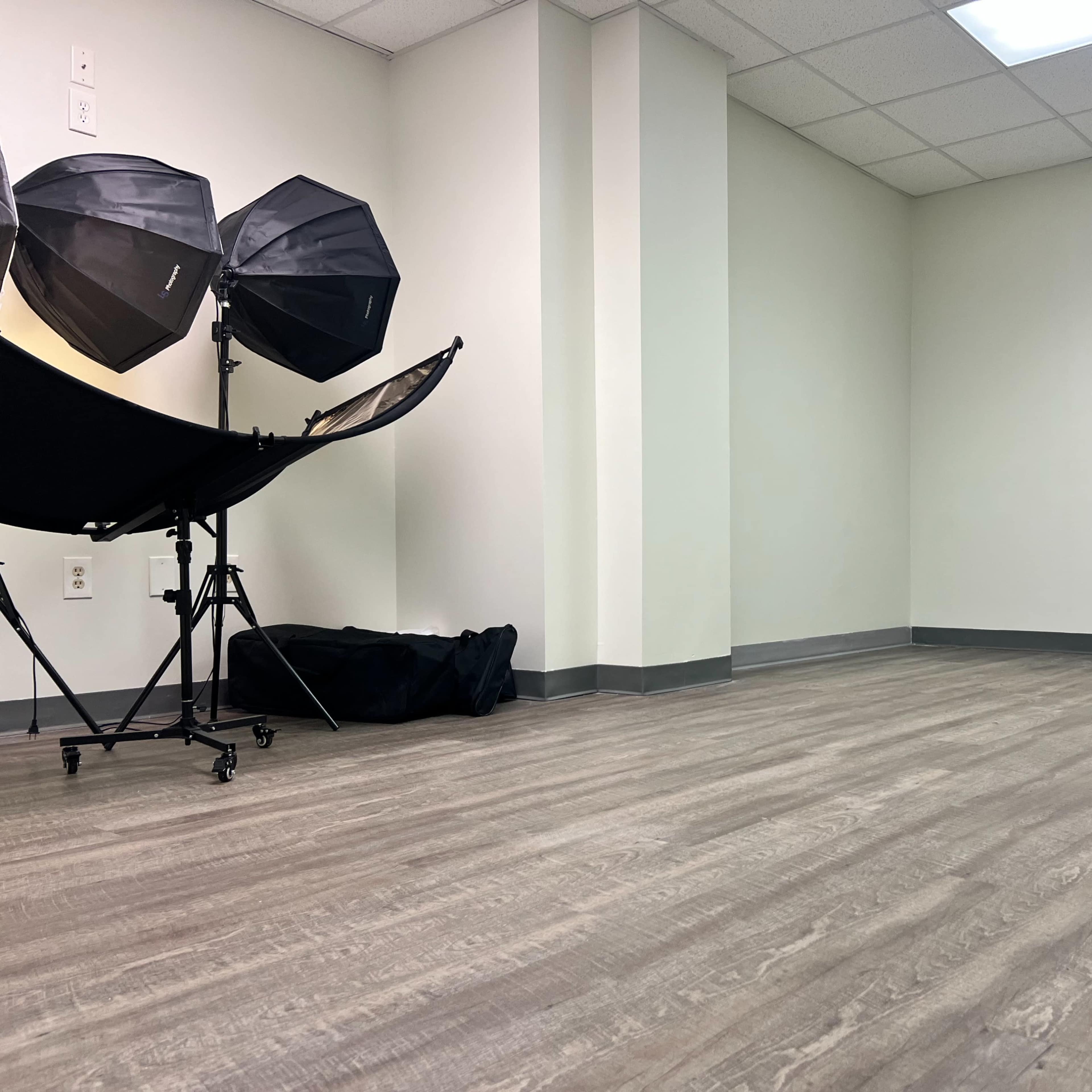 Southern Maryland Photo Studio for Creatives, Photographers and Videographers Image in Saint Charles, Waldorf, MD