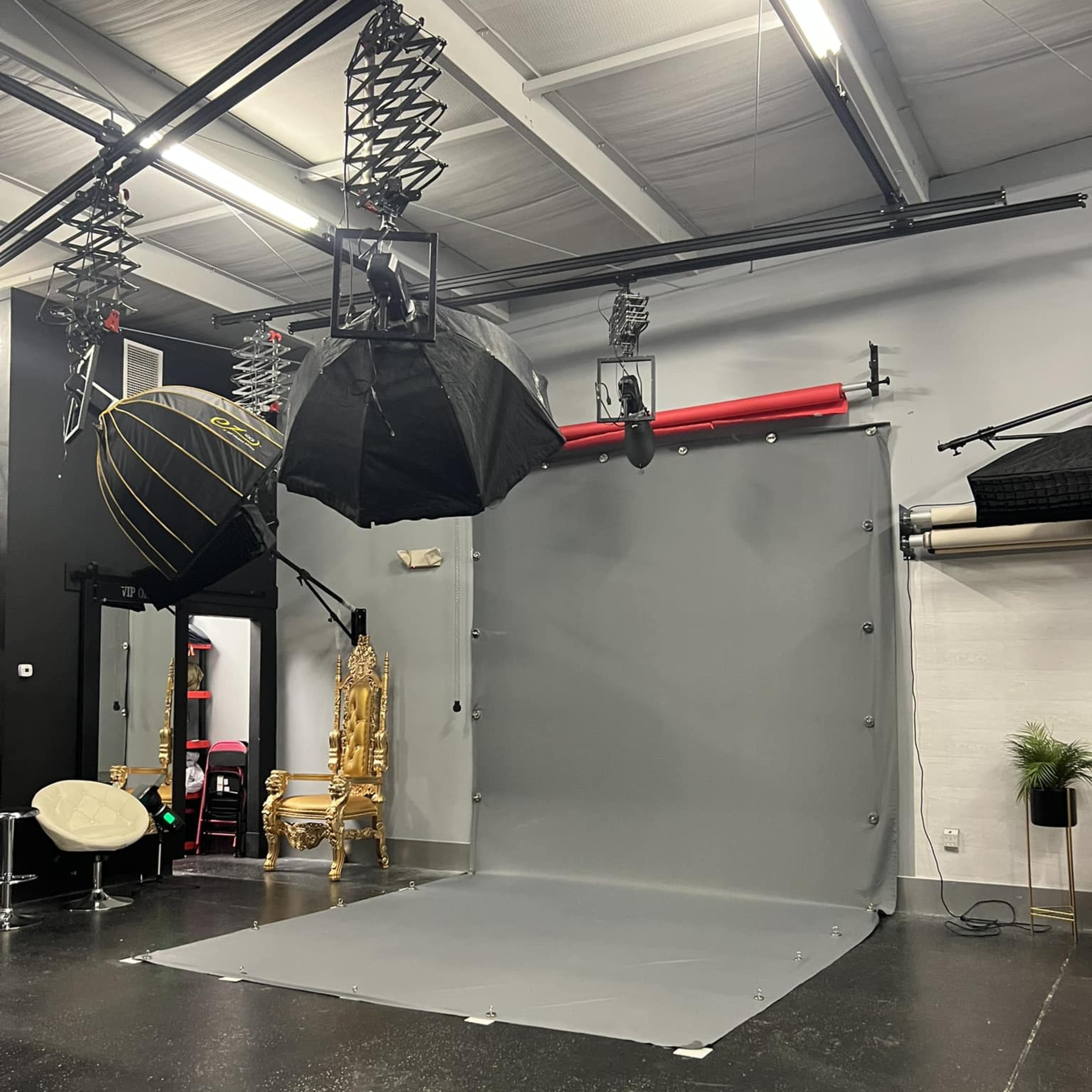 Spacious, Modern Photography Studio in Northeast Columbia South Carolina Image in Blythewood, Columbia, SC