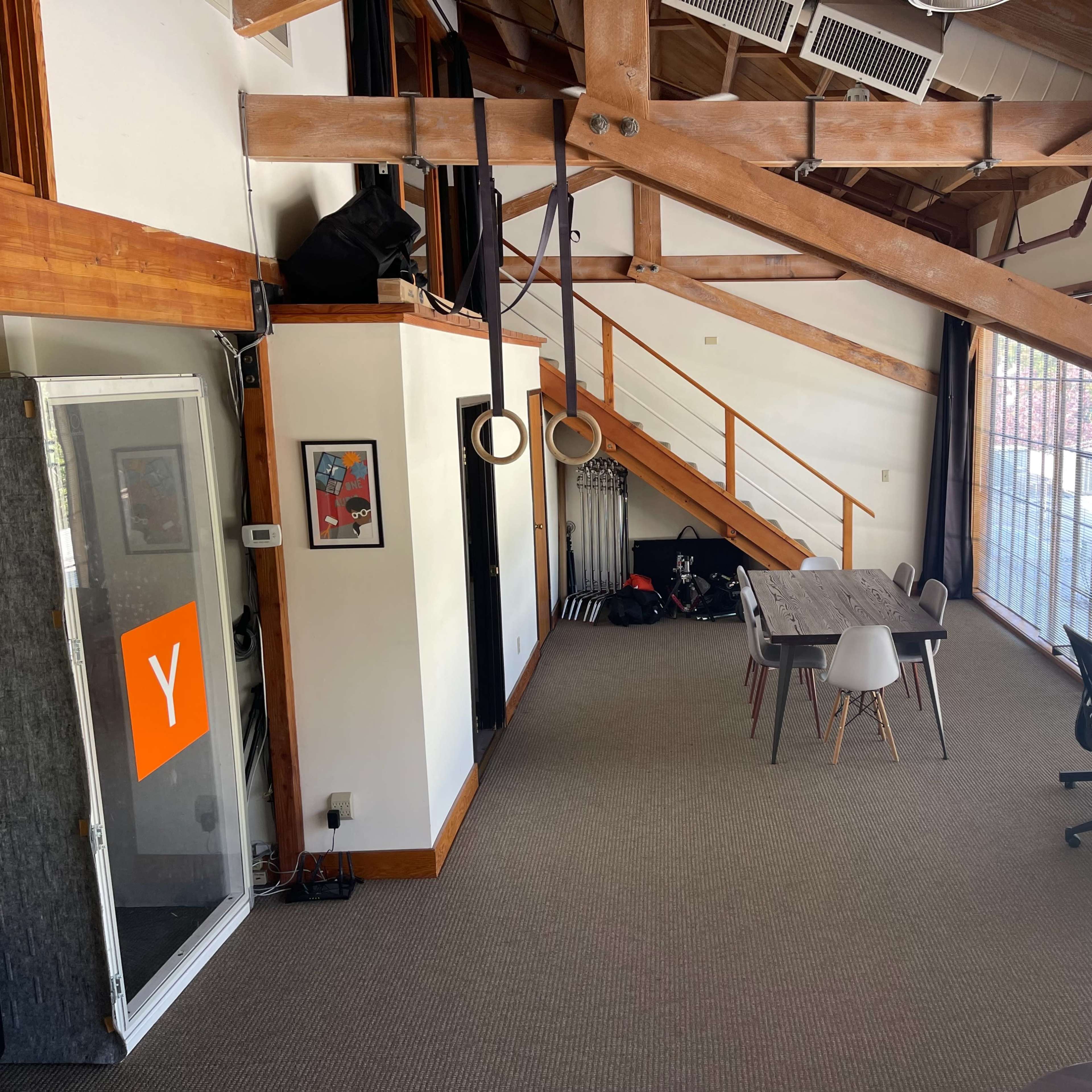 Spacious film studio – cameras, lights, equipment available Image in Southwest Berkeley, Berkeley, CA