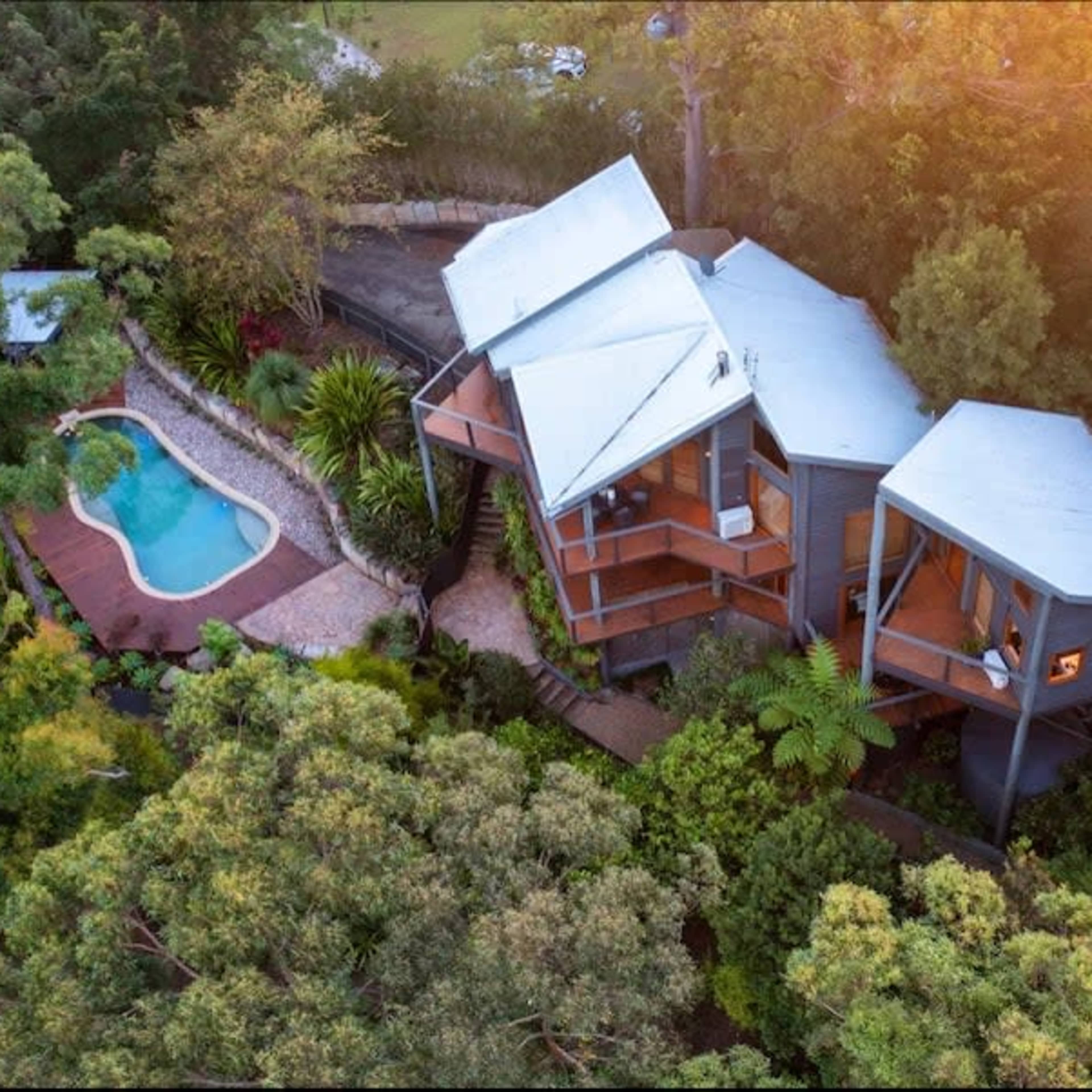 Spectacular Mountain House w/Fireplace and Pool Image in Tamborine Mountain, Tamborine Mountain, QLD