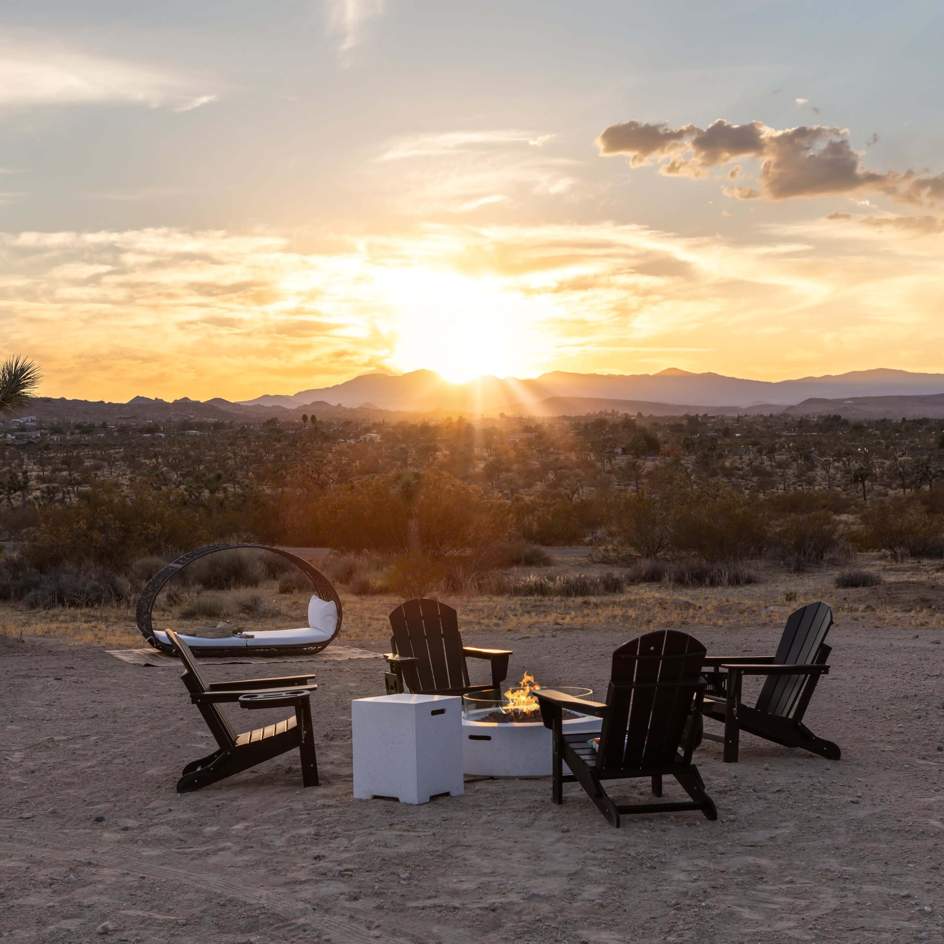 3D JT: 3D-Printed Tiny Homes w/ Spa & Pool Image in , Yucca Valley, CA