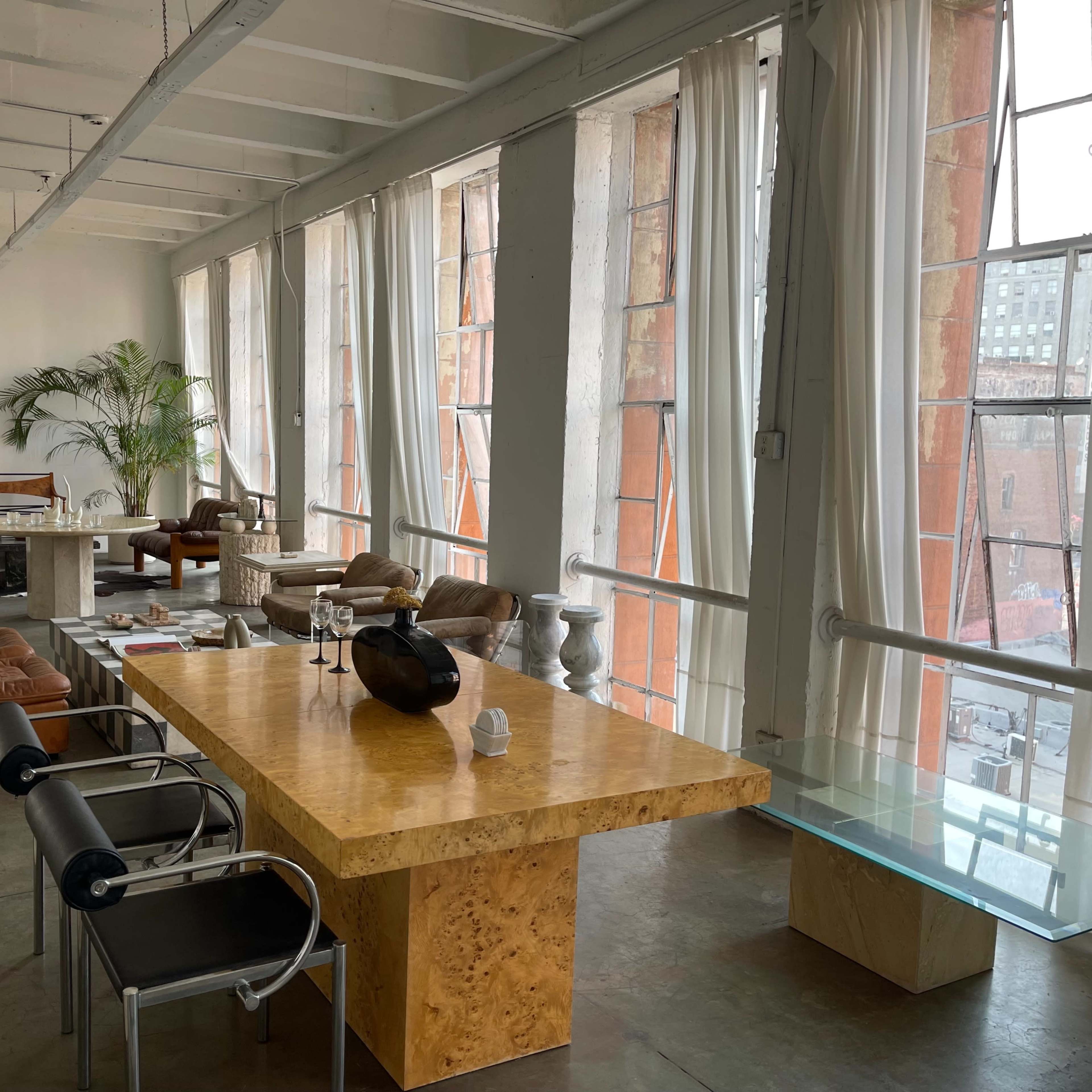 Penthouse Studio with Skyline View Image in Central LA, Los Angeles, CA