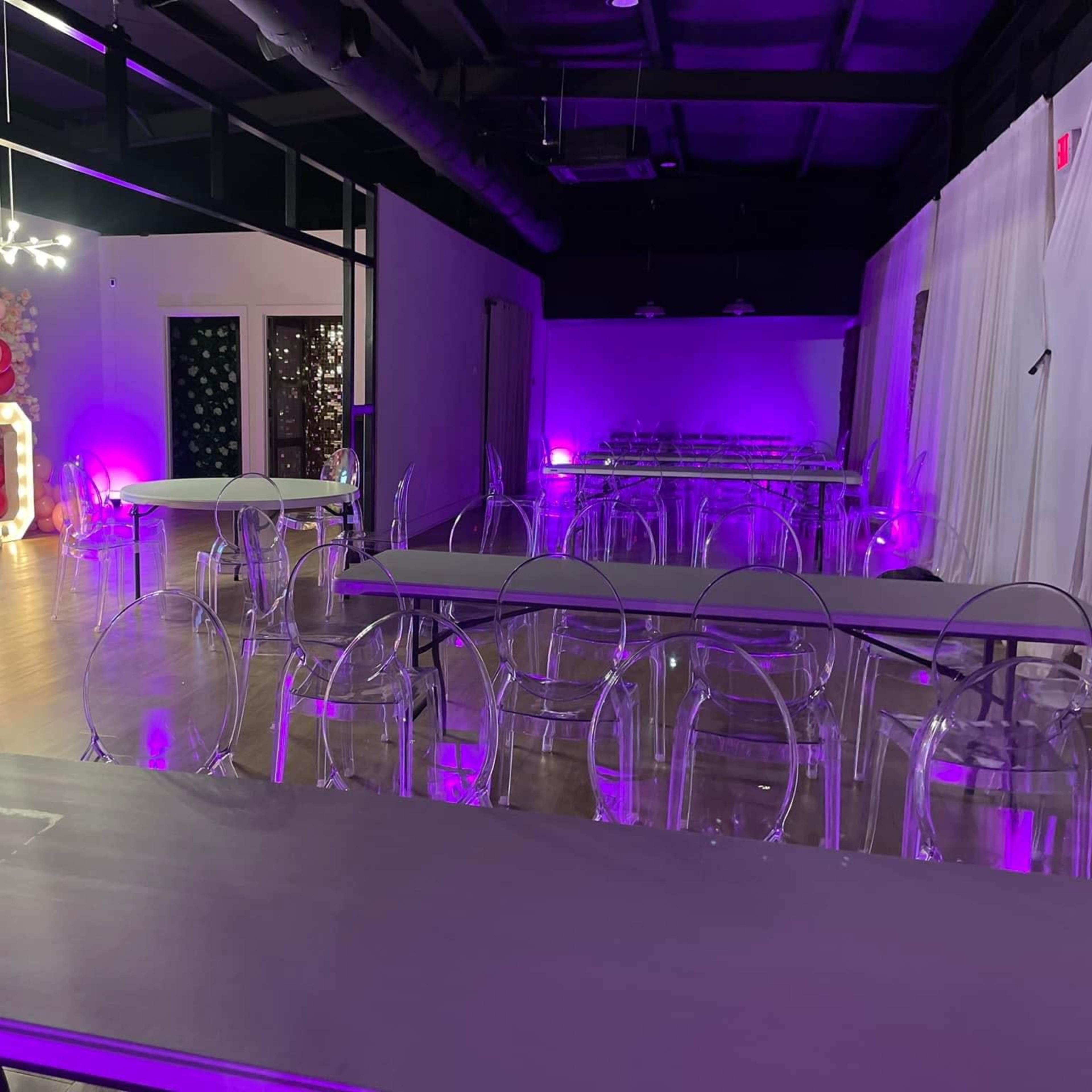 Conway Small Event Space with Selfie Rooms  and more.. Image in Conway, Conway, AR
