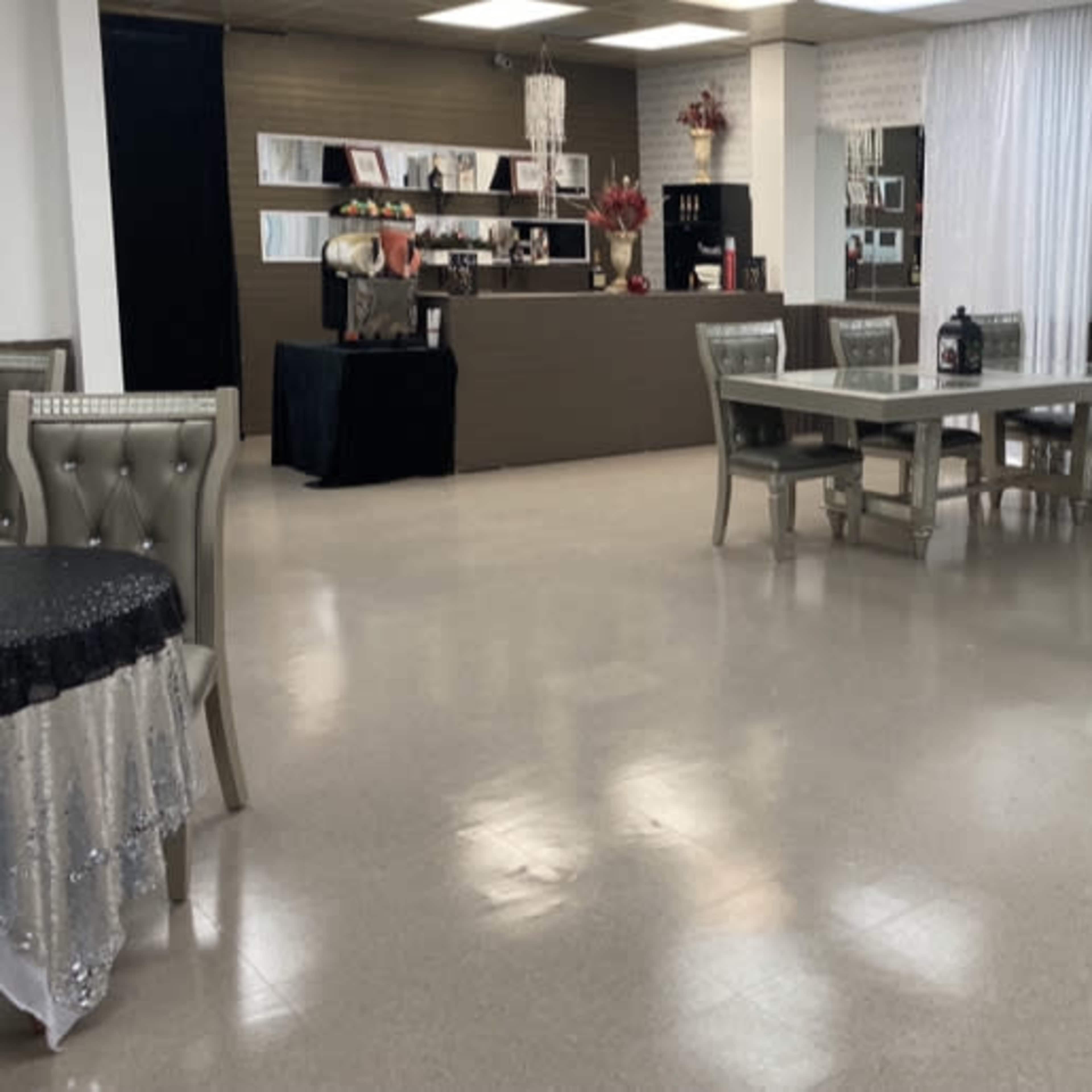 Signature Space located in a Suburban  area Image in Westgate Business Park, Houston, TX