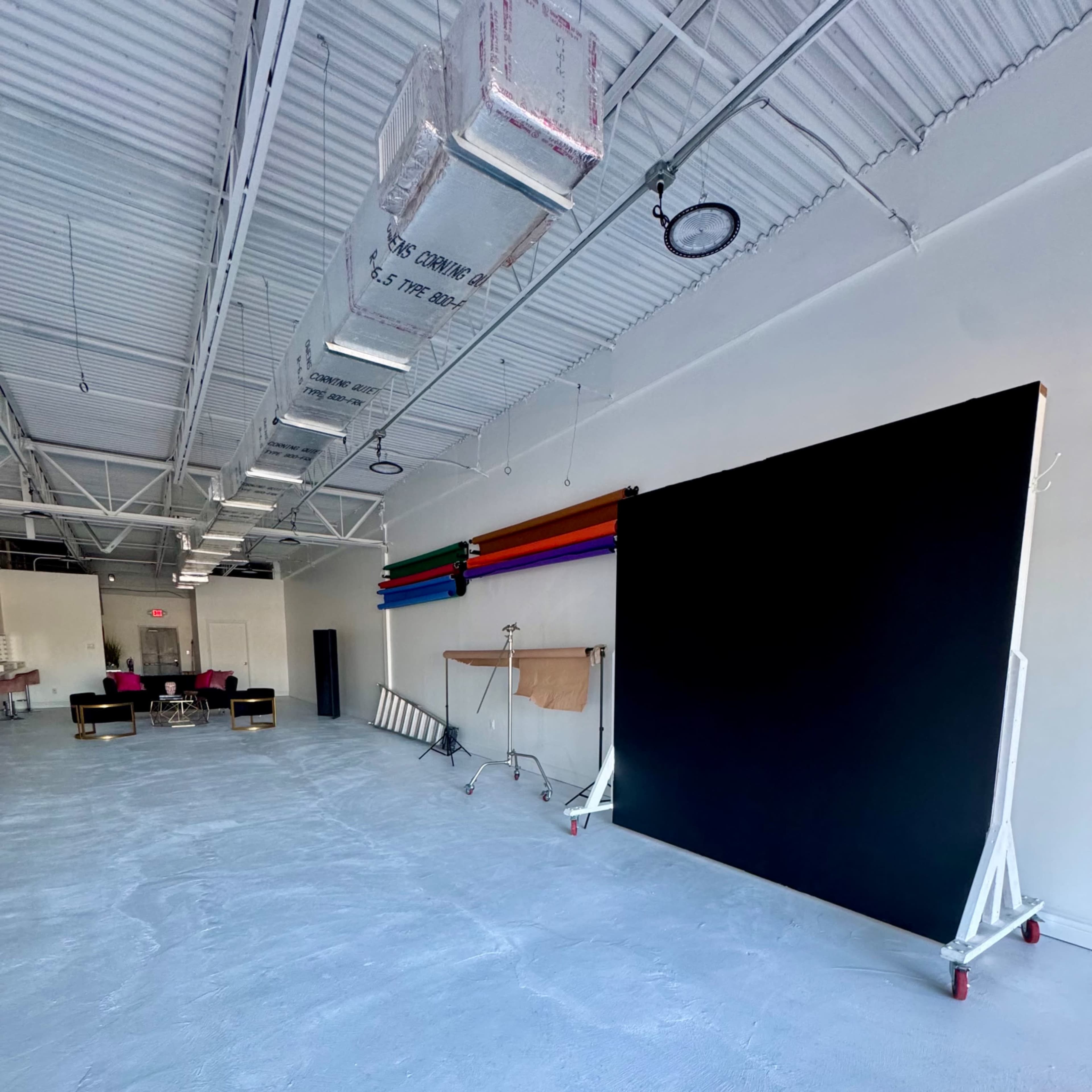 Beautiful Fort lauderdale Photography Studio and Event space Fully Equipped for Professionals Image in Lauderhill, Lauderhill, FL
