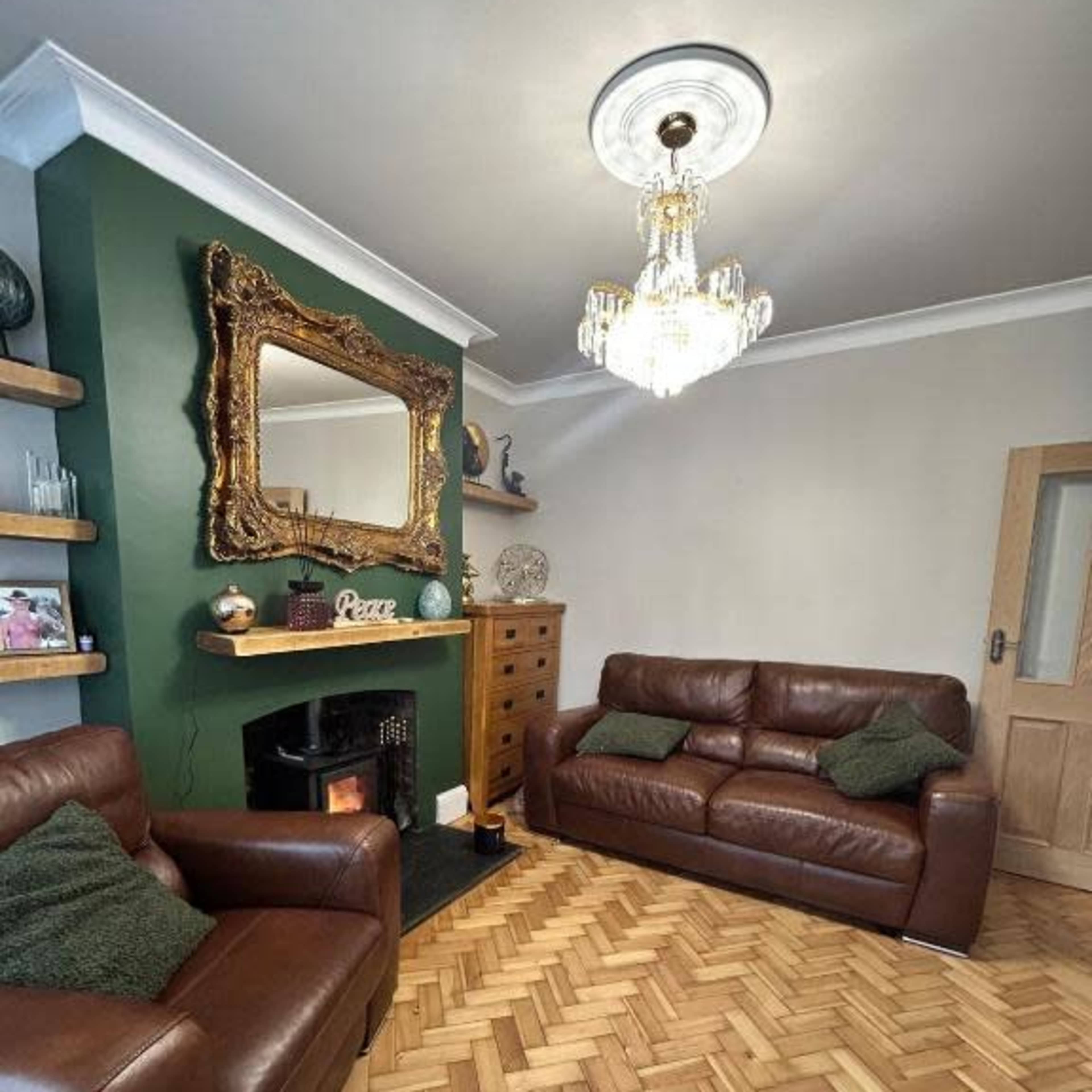 Luxury Two Bedroom House with Hot Tub Image in Victoria Park, Cardiff, Wales