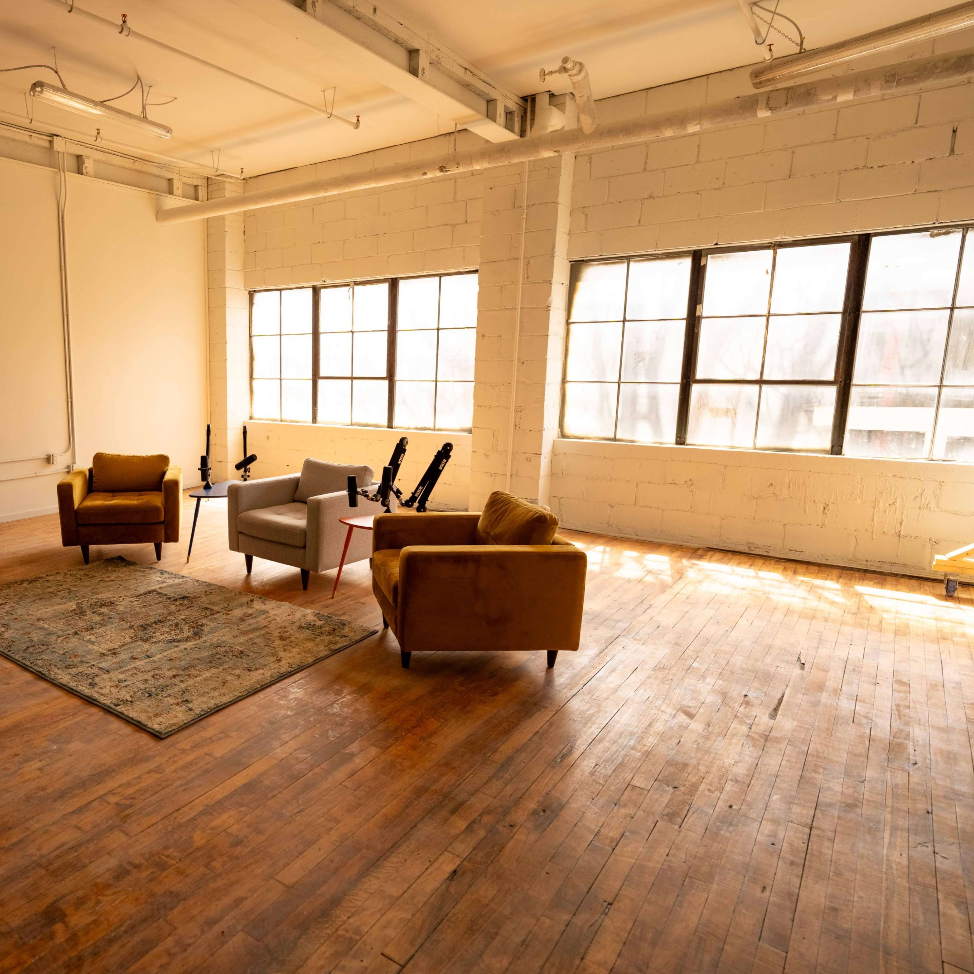 Location A Studio Image in Niagara, Toronto, ON