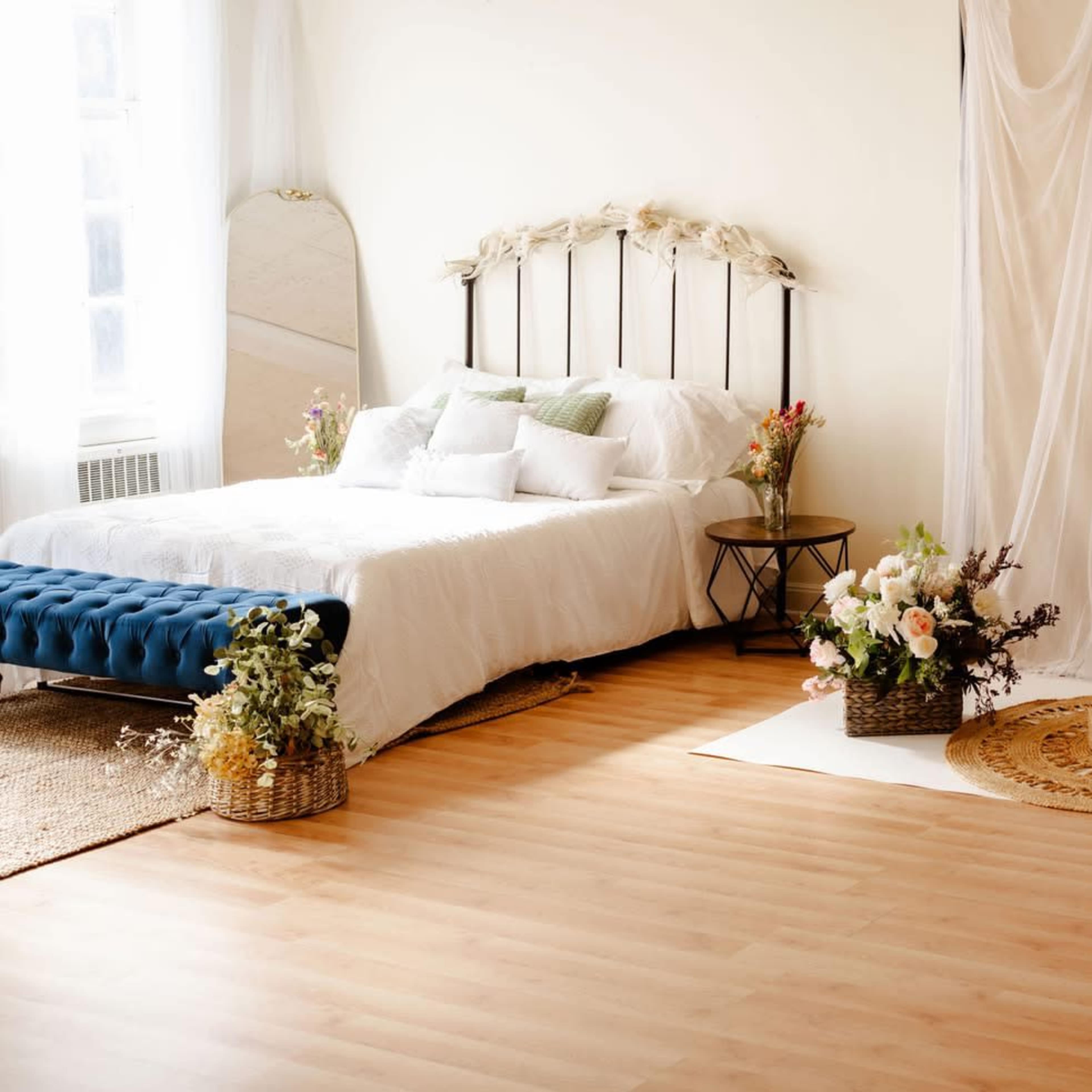 Beautiful natural light photography studio in old town Saginaw Image in Saginaw, Saginaw, MI