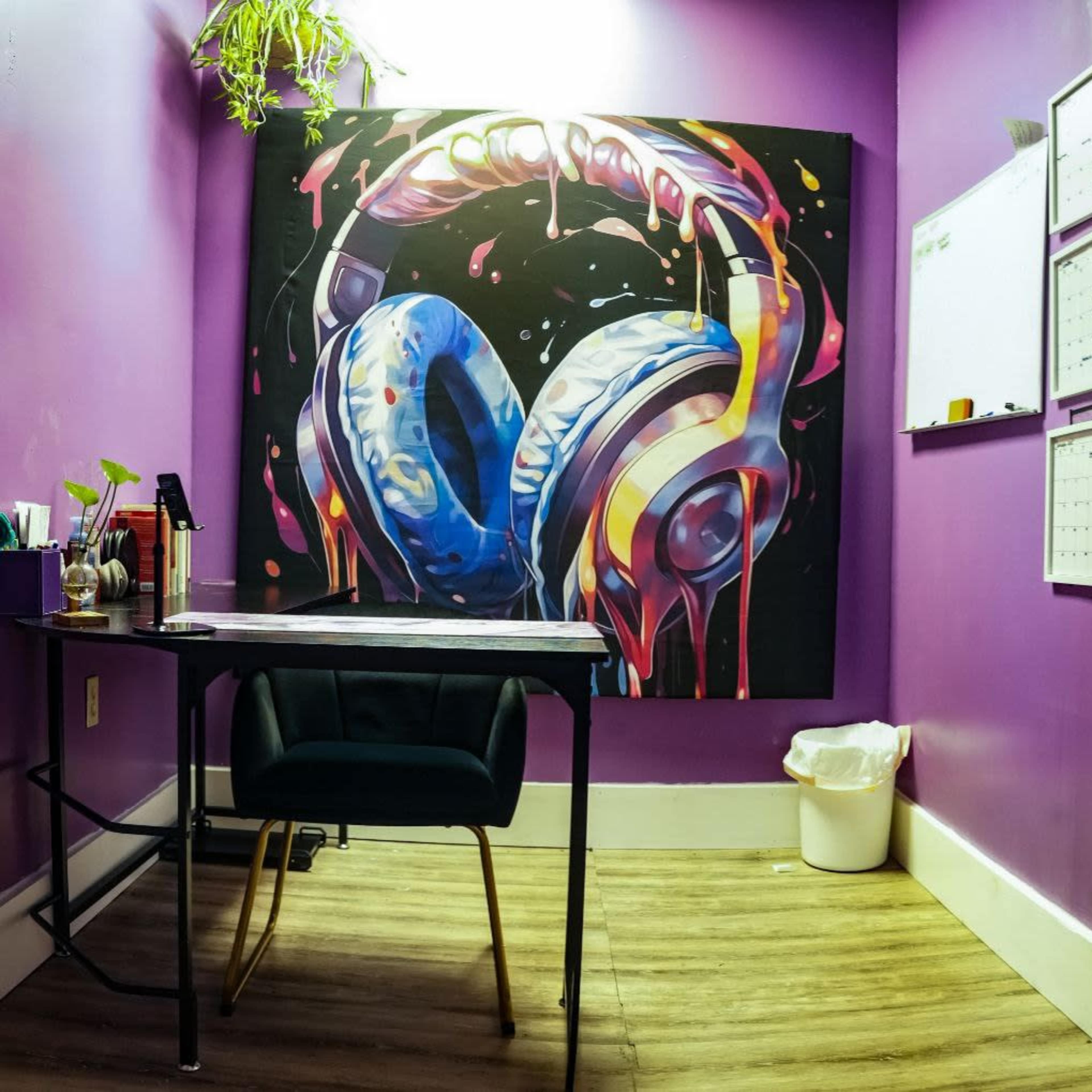 Creative and Vibrant Workspace Near Atlanta Airport Image in East Point, East Point, GA