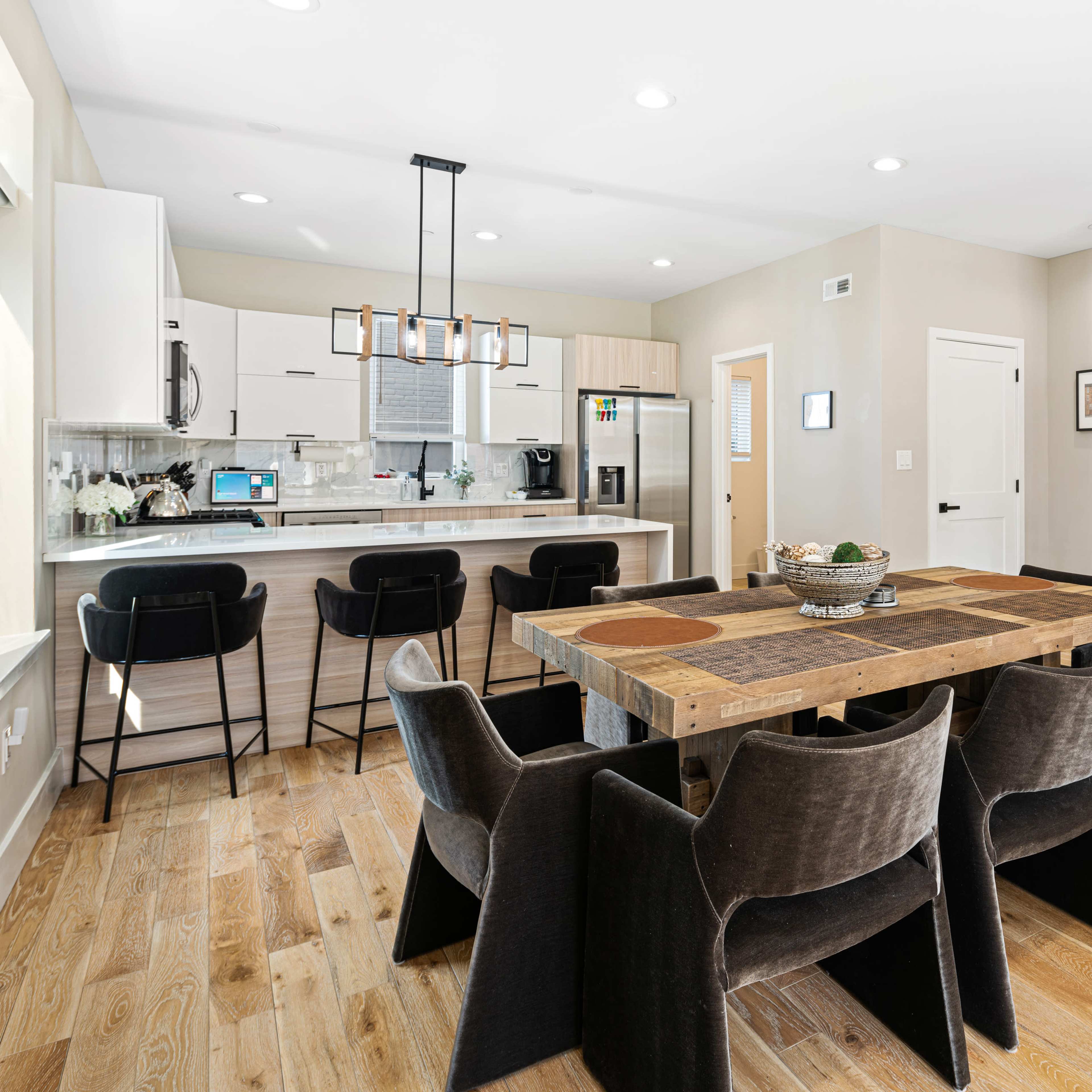 The Executive | Fishtown/Port-Richmond | Luxury | Private-Garage Image in North Philadelphia, Philadelphia, PA
