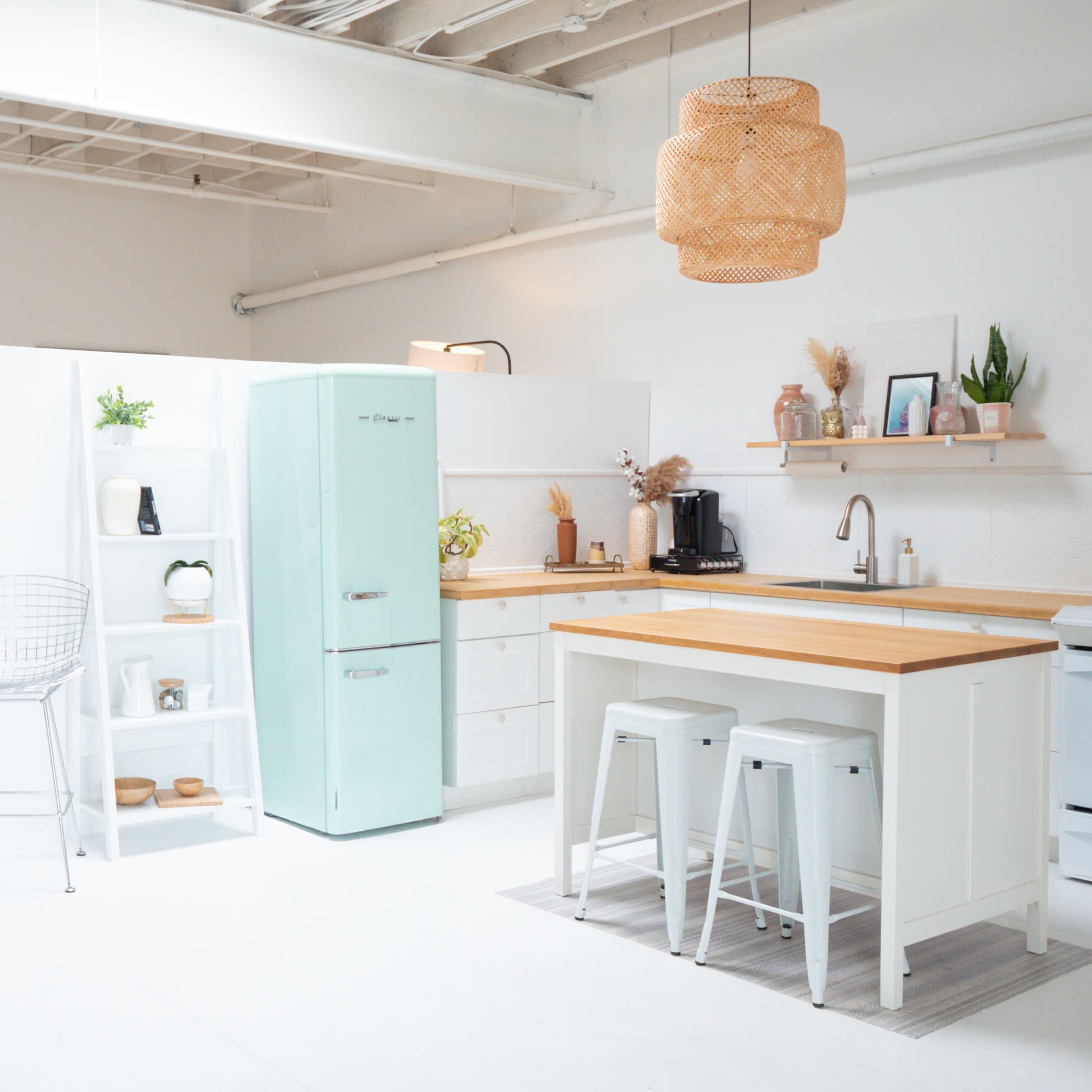 The Stu - Bright Spacious Loft Space in East Toronto Image in Leaside, Toronto, ON