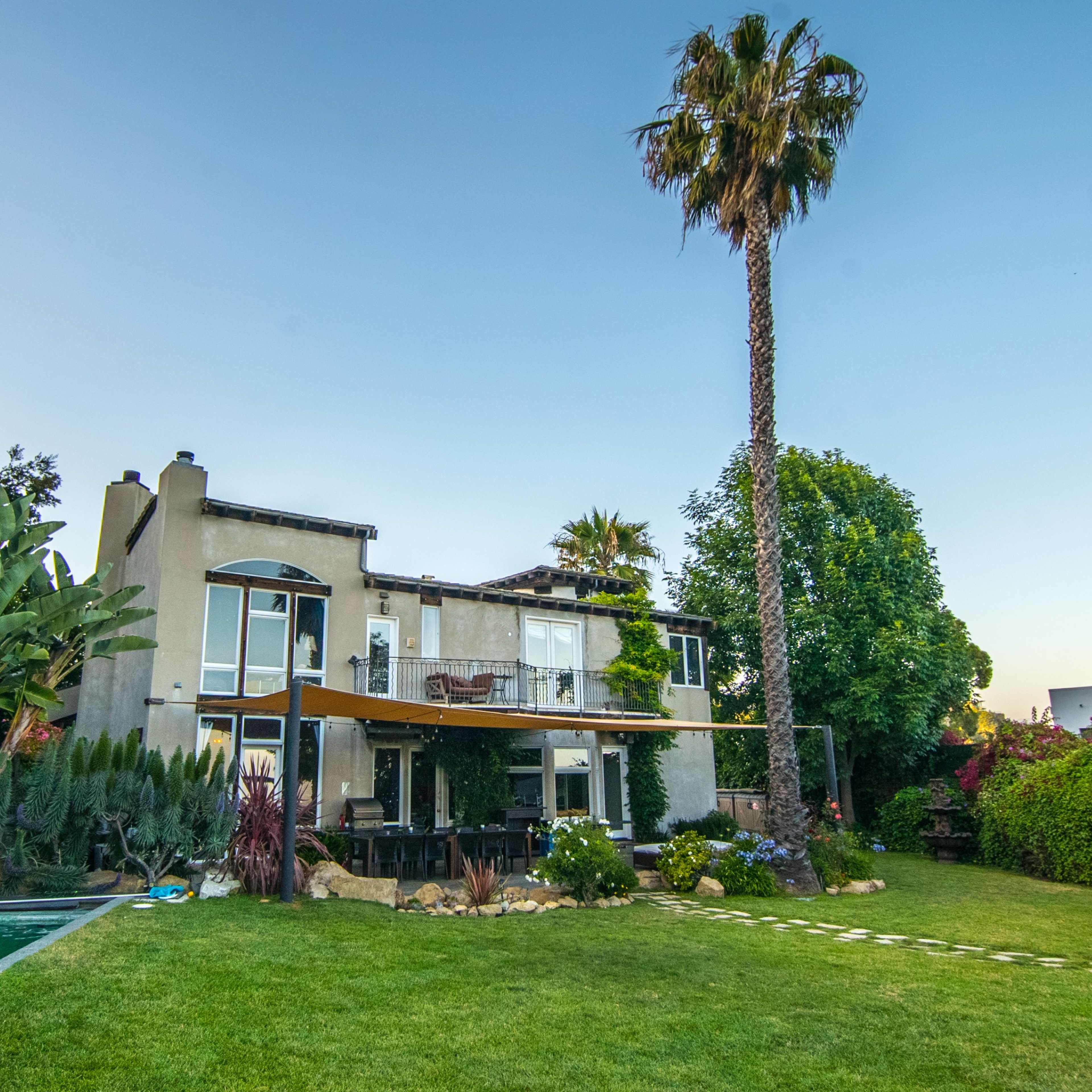 Hollywood Chateau Image in Central LA, Los Angeles, CA