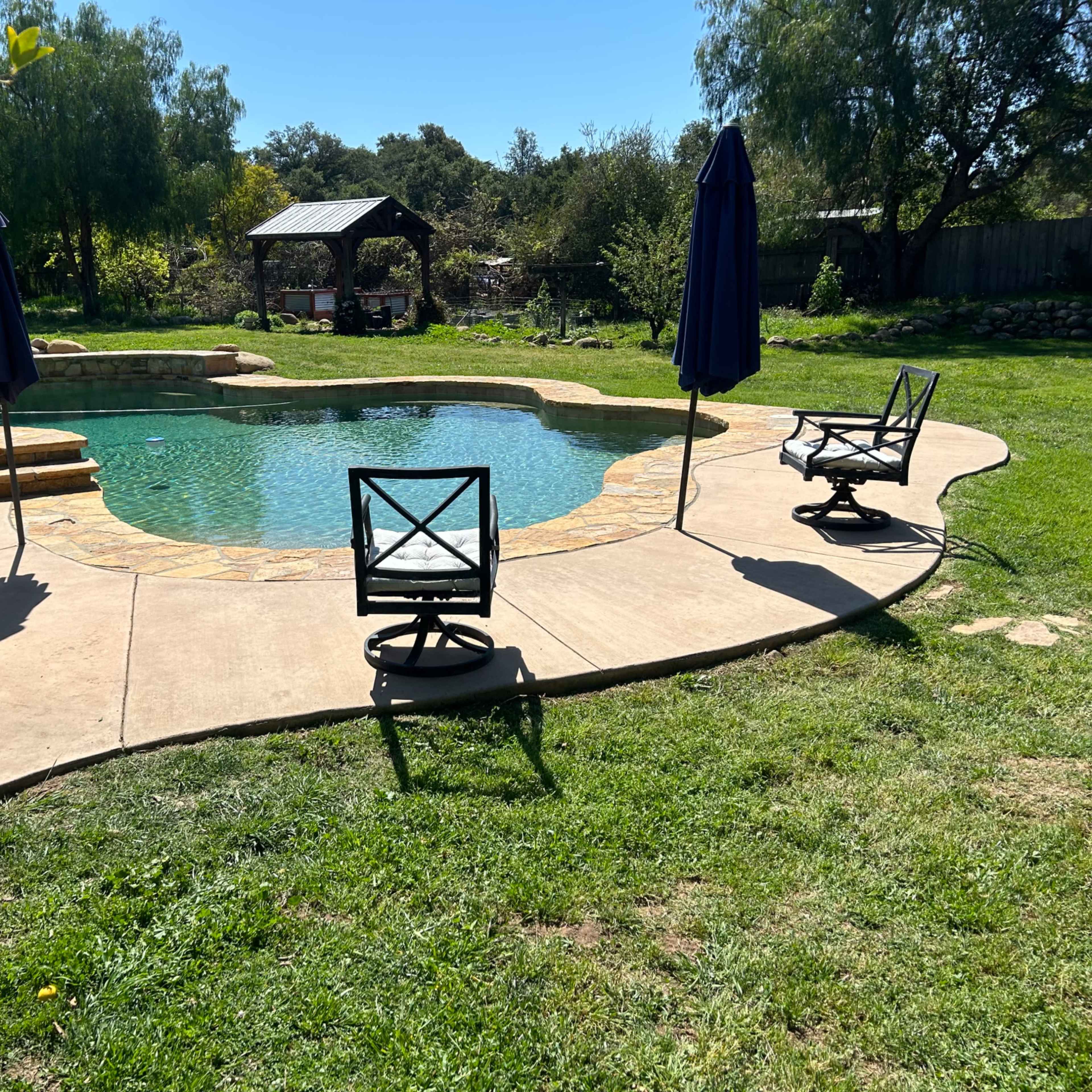 Beautiful pavilion near pool and spa large grass area great for party’s Image in Mira Monte, Ojai, CA