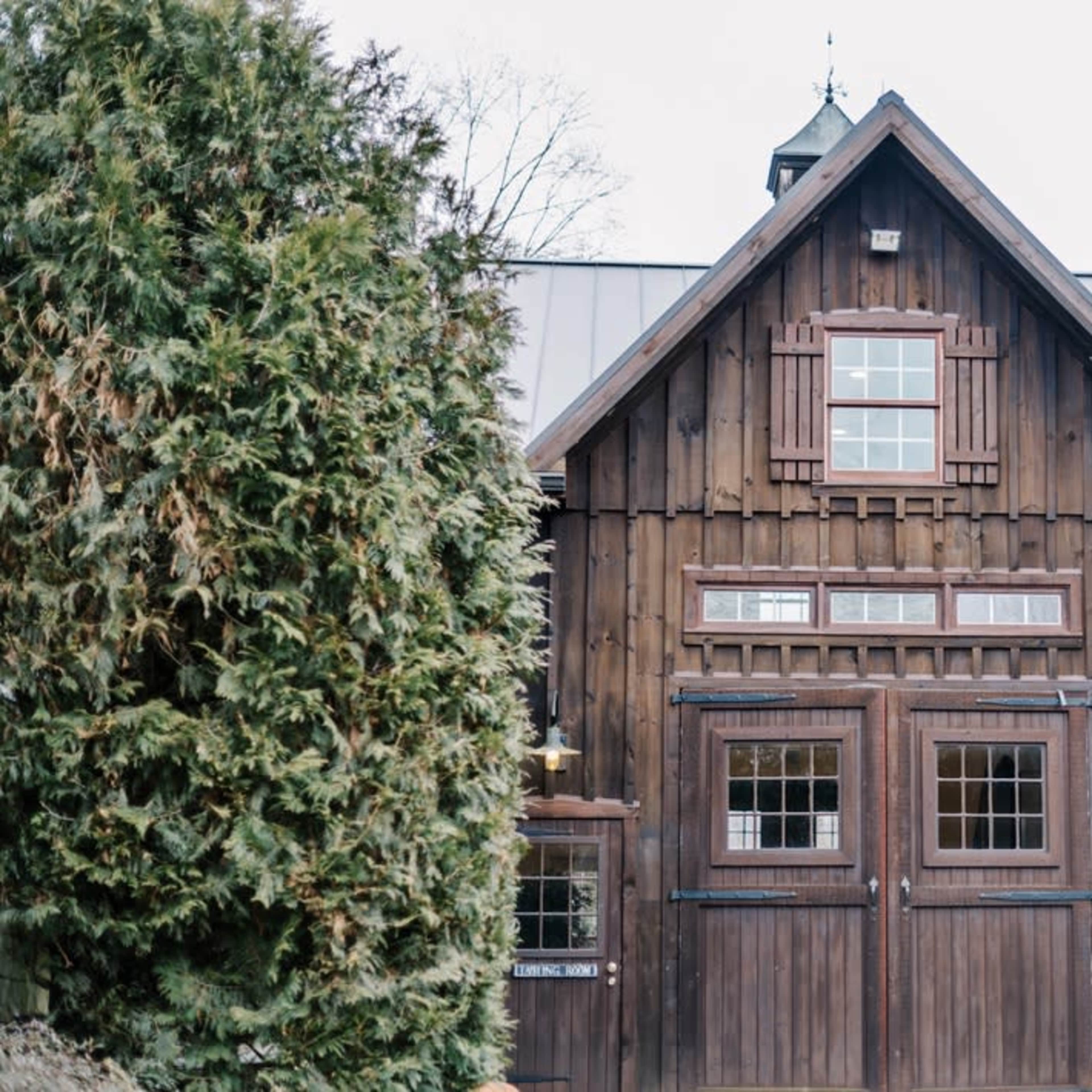 Serene Barn House on 44 Acres of Rolling Hills Image in , Delaplane, VA