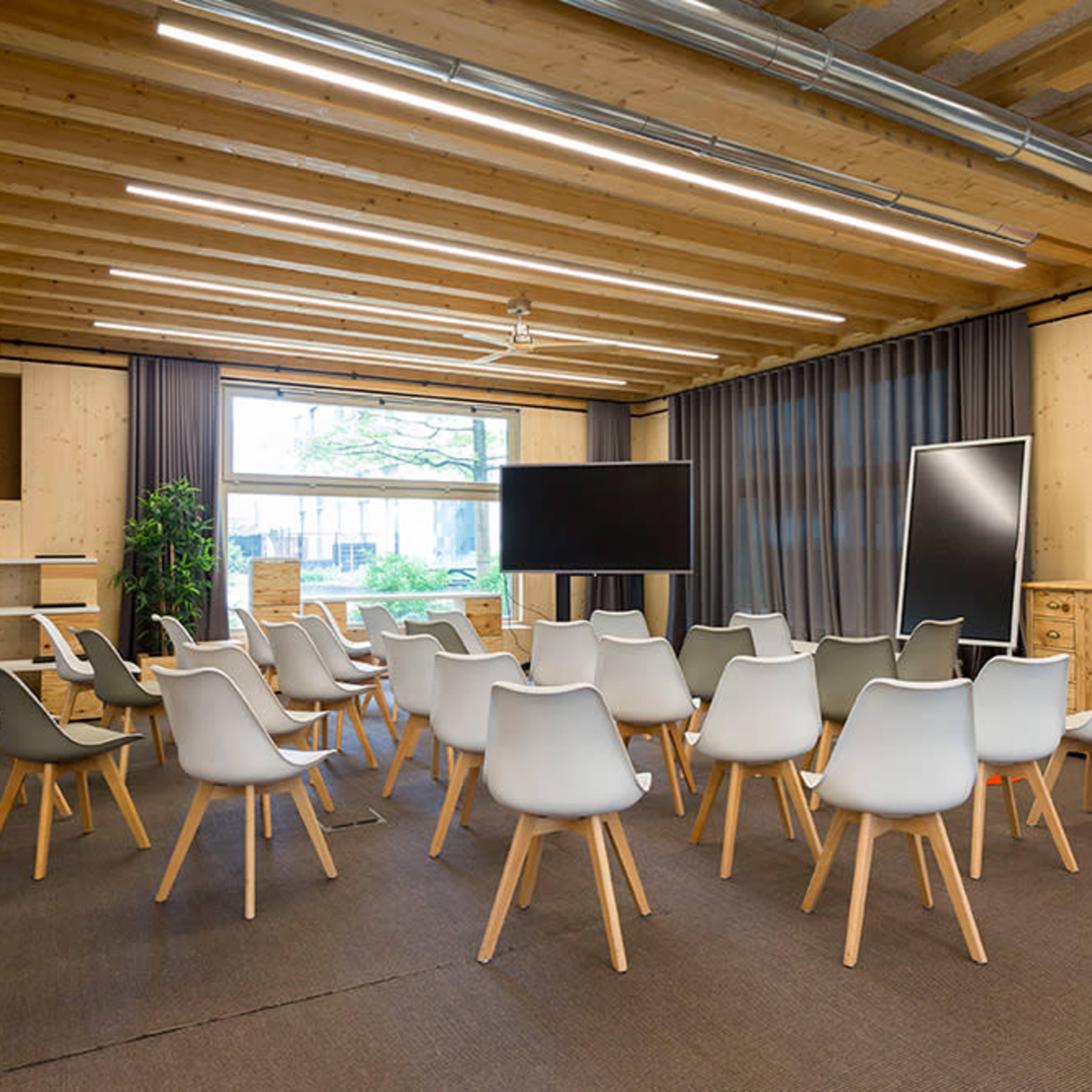 Salles de 150m² dans bâtiment éco-responsable au cœur de Confluence Image dans La Confluence, Lyon, Auvergne-Rhône-Alpes
