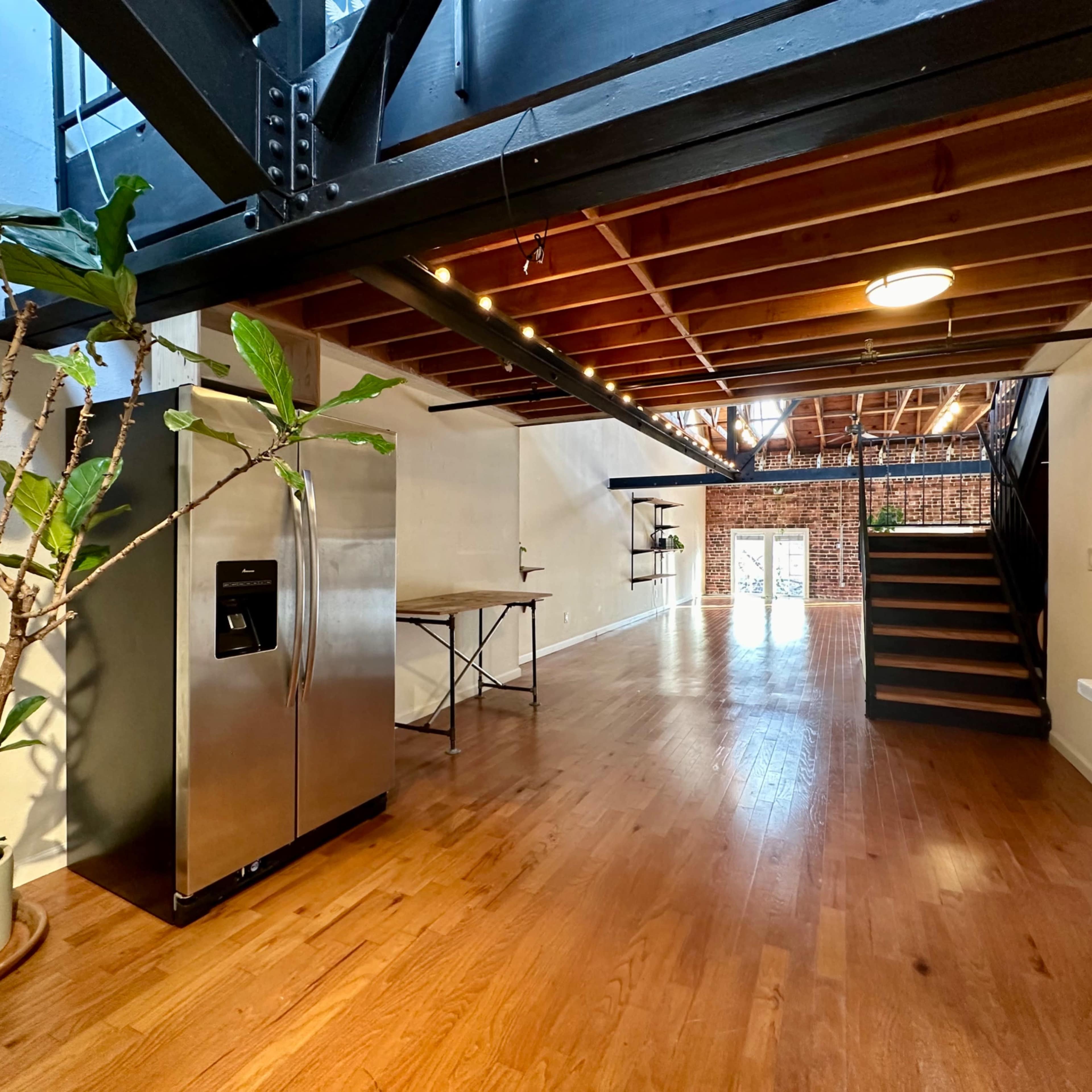 Big Unique & Urban Oakland Flex Loft/Studio Image in West Oakland, Oakland, CA