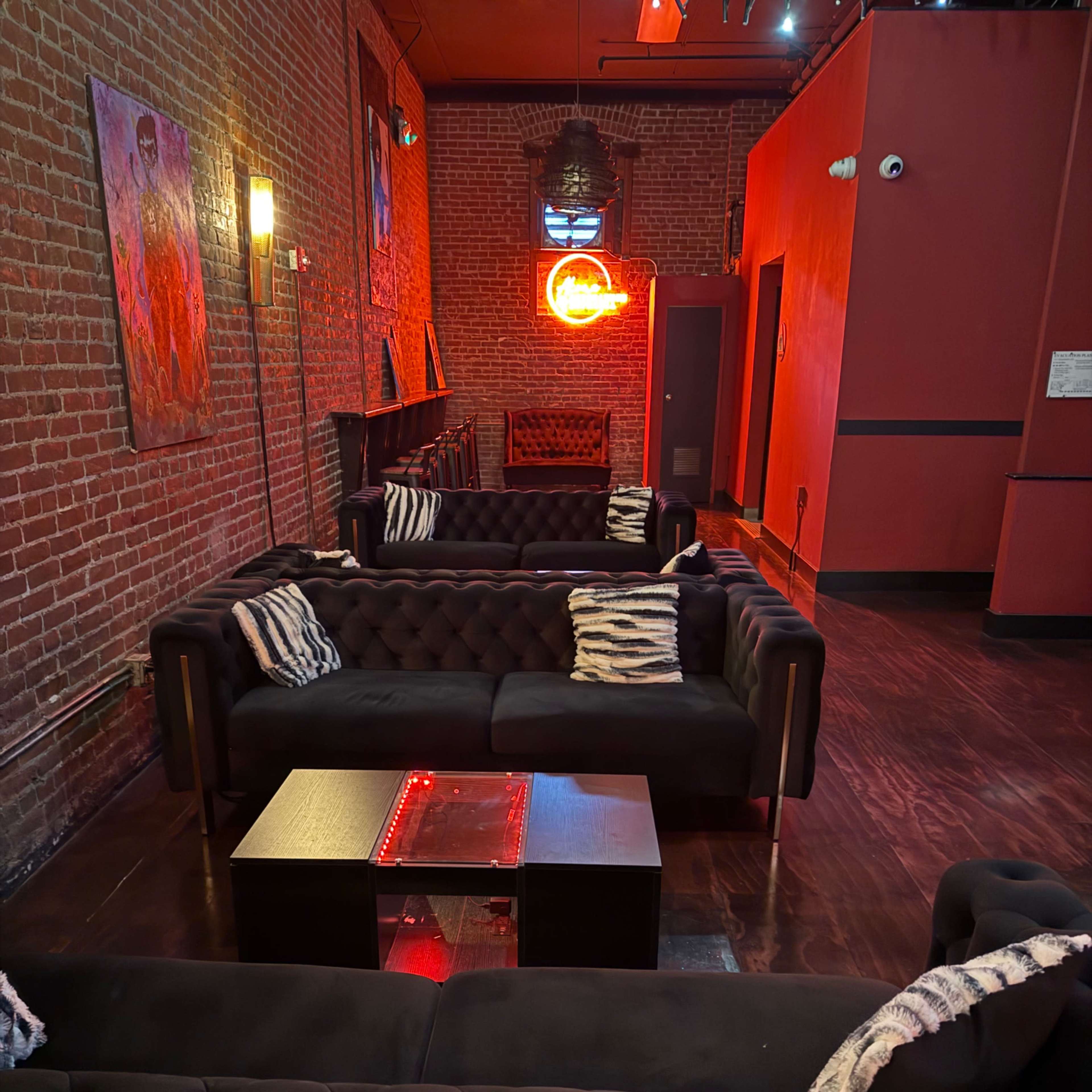 Unique Uptown Lounge with Vibey Decor and Bar- Party - All Star Ready! Image in Downtown Oakland, Oakland, CA