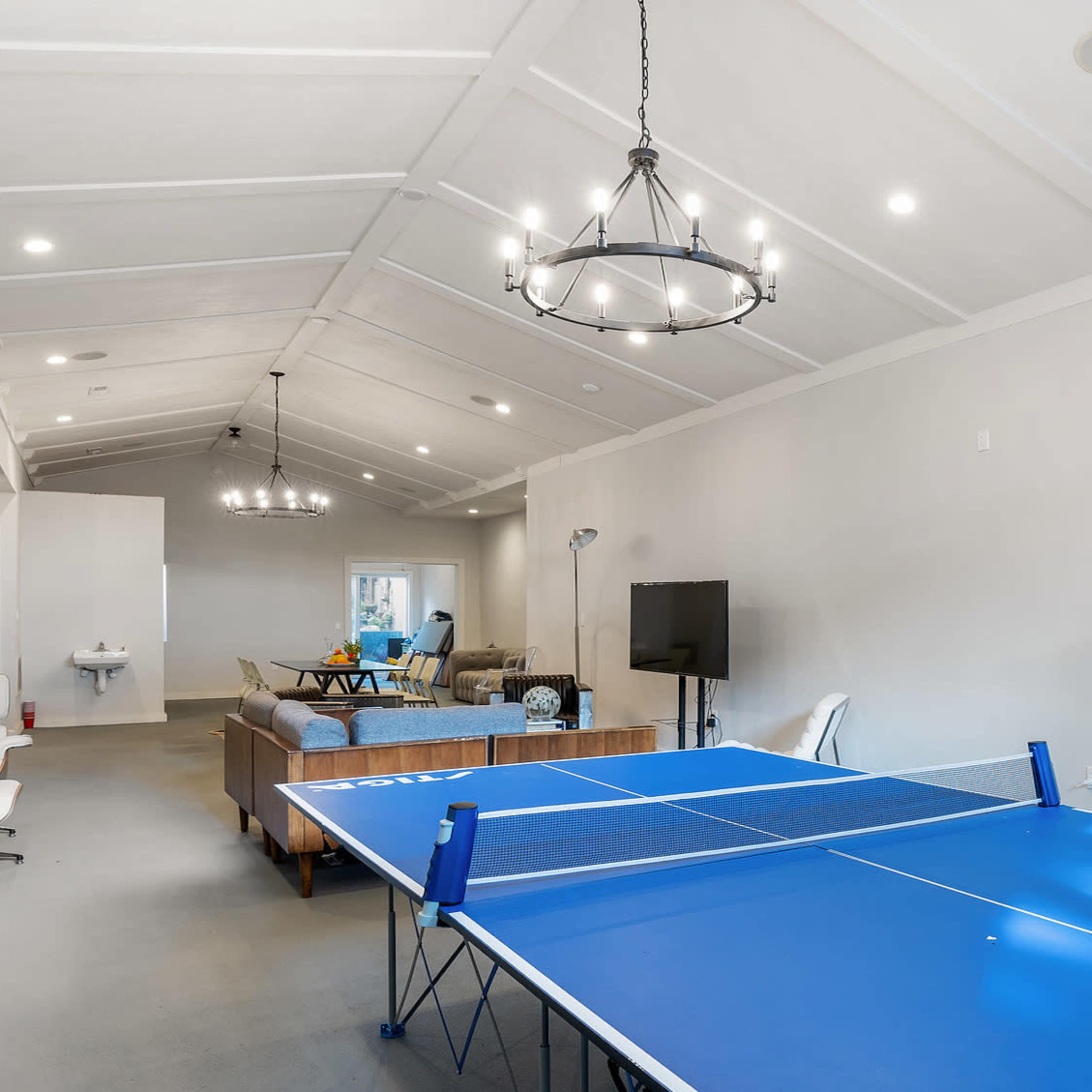 Sunnyside Event Venue, Creative Studio & Meeting Space Image in Sunnyside, San Francisco, CA