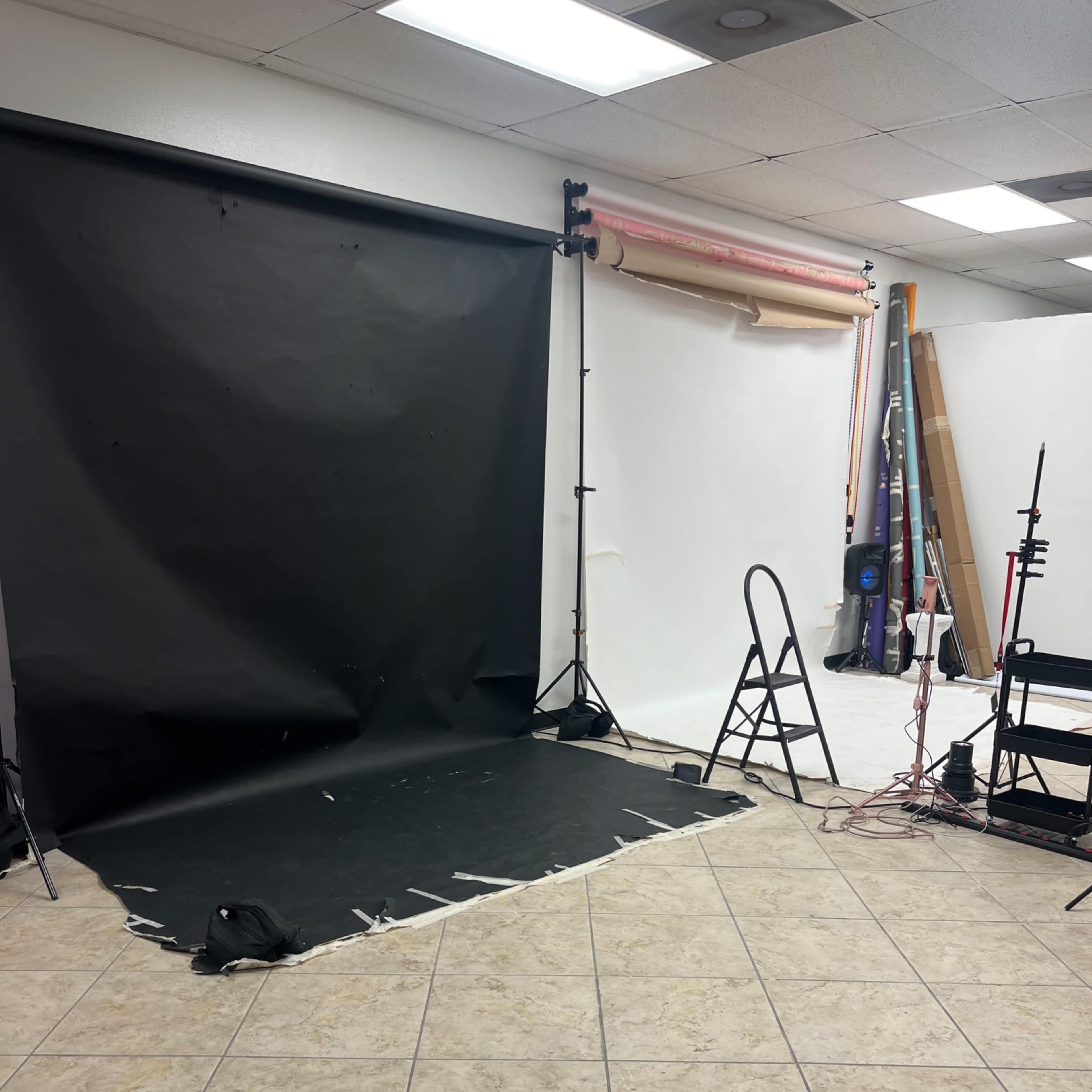 Luxury Photography Studio Image in Harvey, Harvey, LA