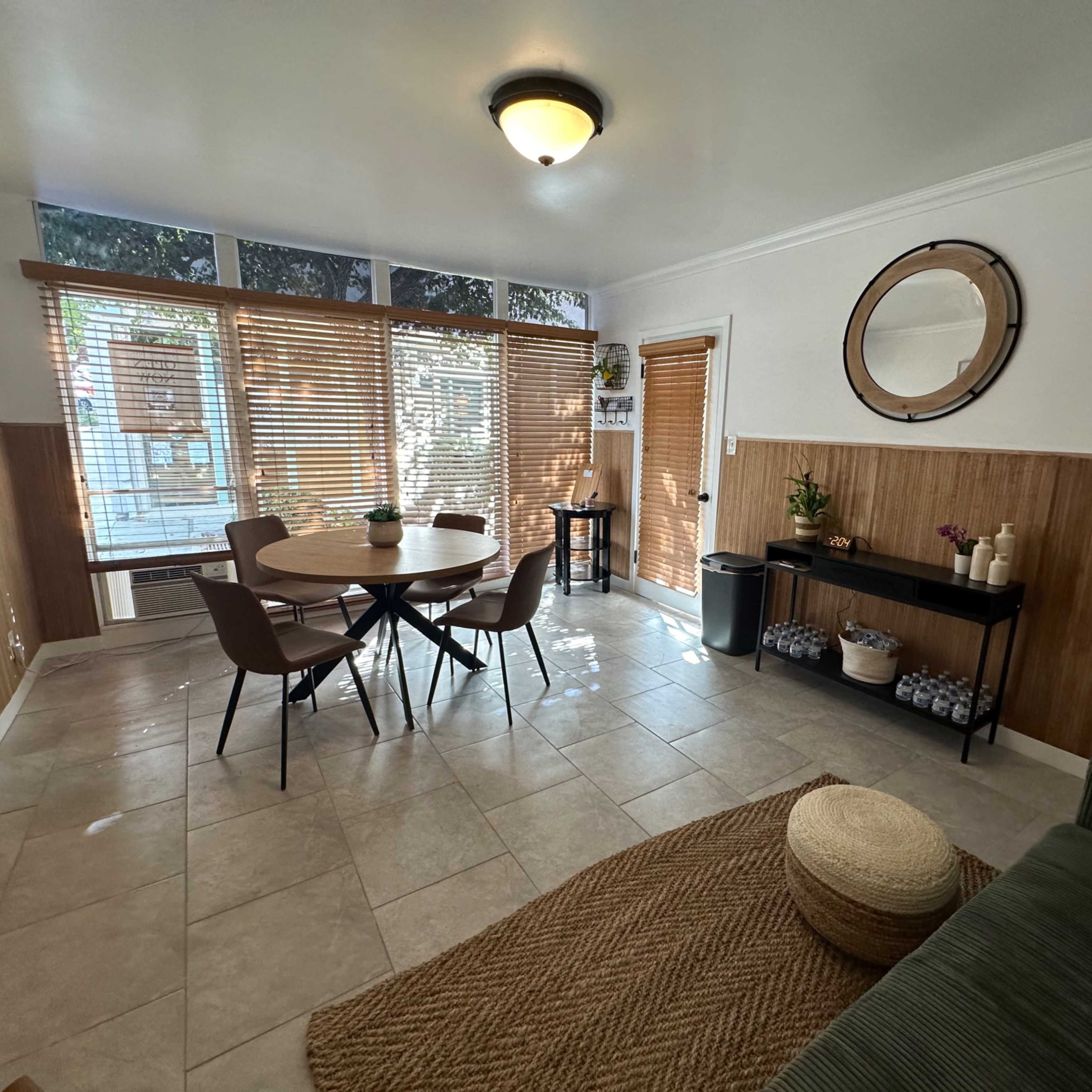 Cute, Quiet & Furnished Flex space in El Segundo Image in El Segundo, El Segundo, CA
