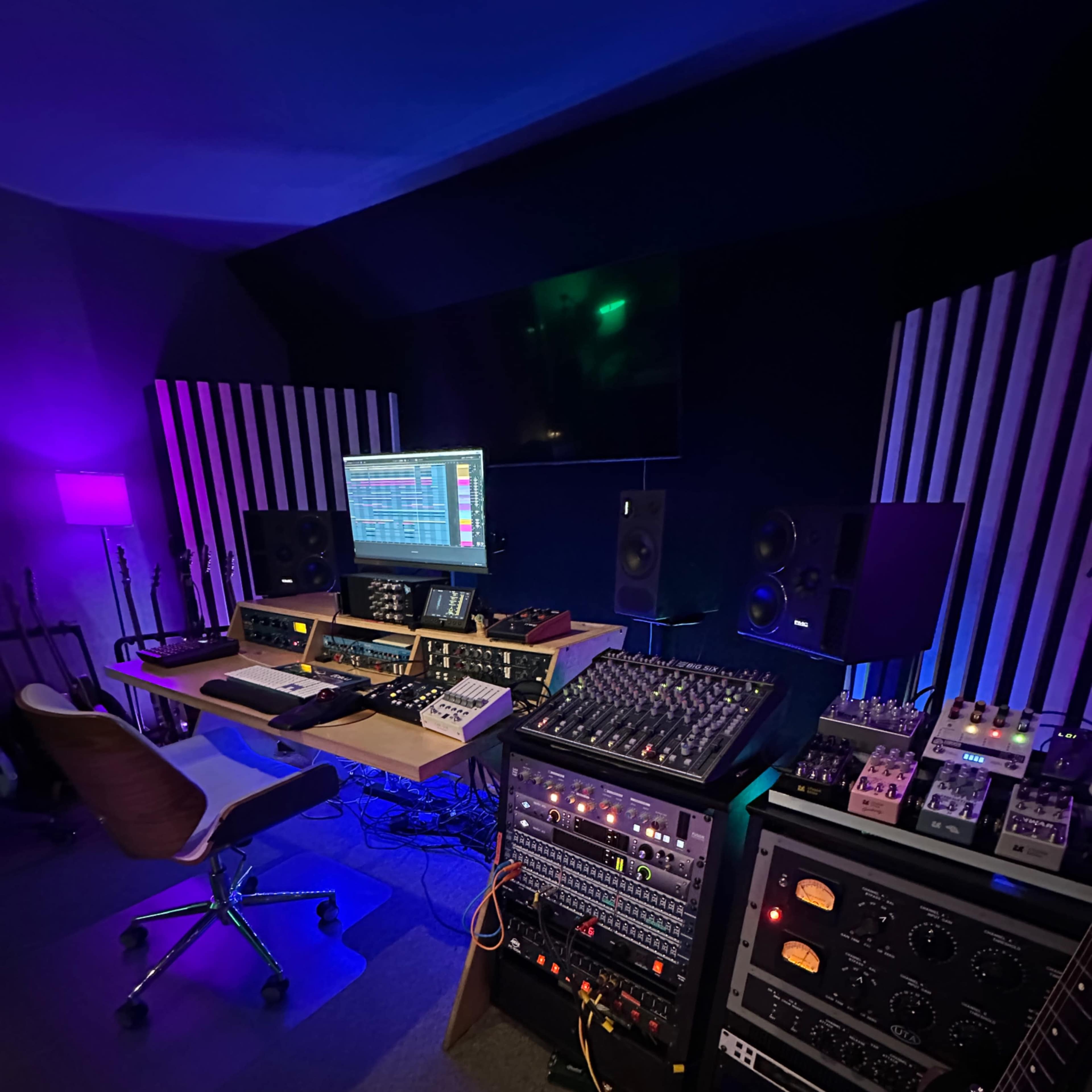 World Class Recording Studio Image in Sunset Park, Santa Monica, CA