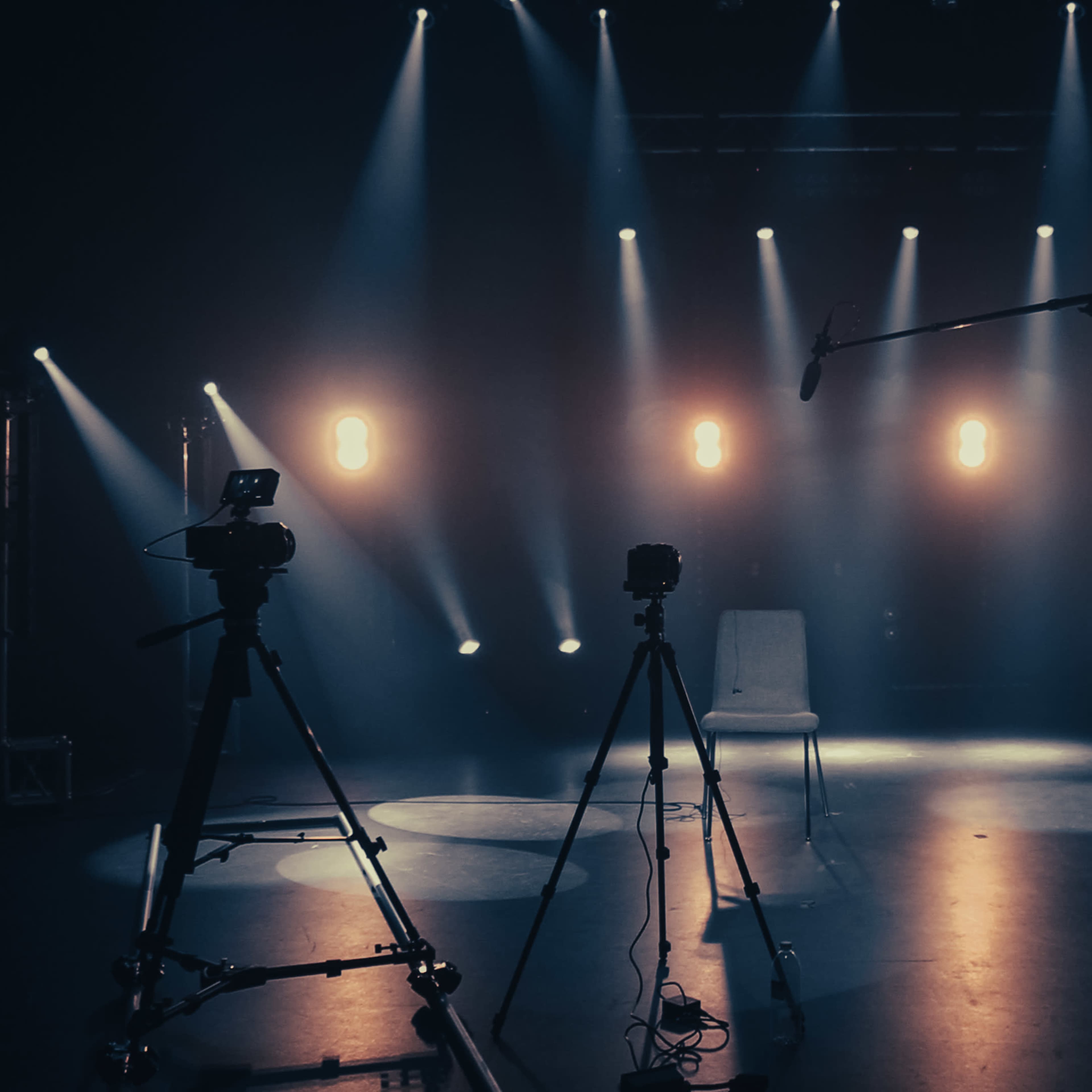 Film Studio | Stage Lighting Included! | Music Videos, Band/Live Performances, Photography, Special Effects Image in Tinton Falls, Tinton Falls, NJ